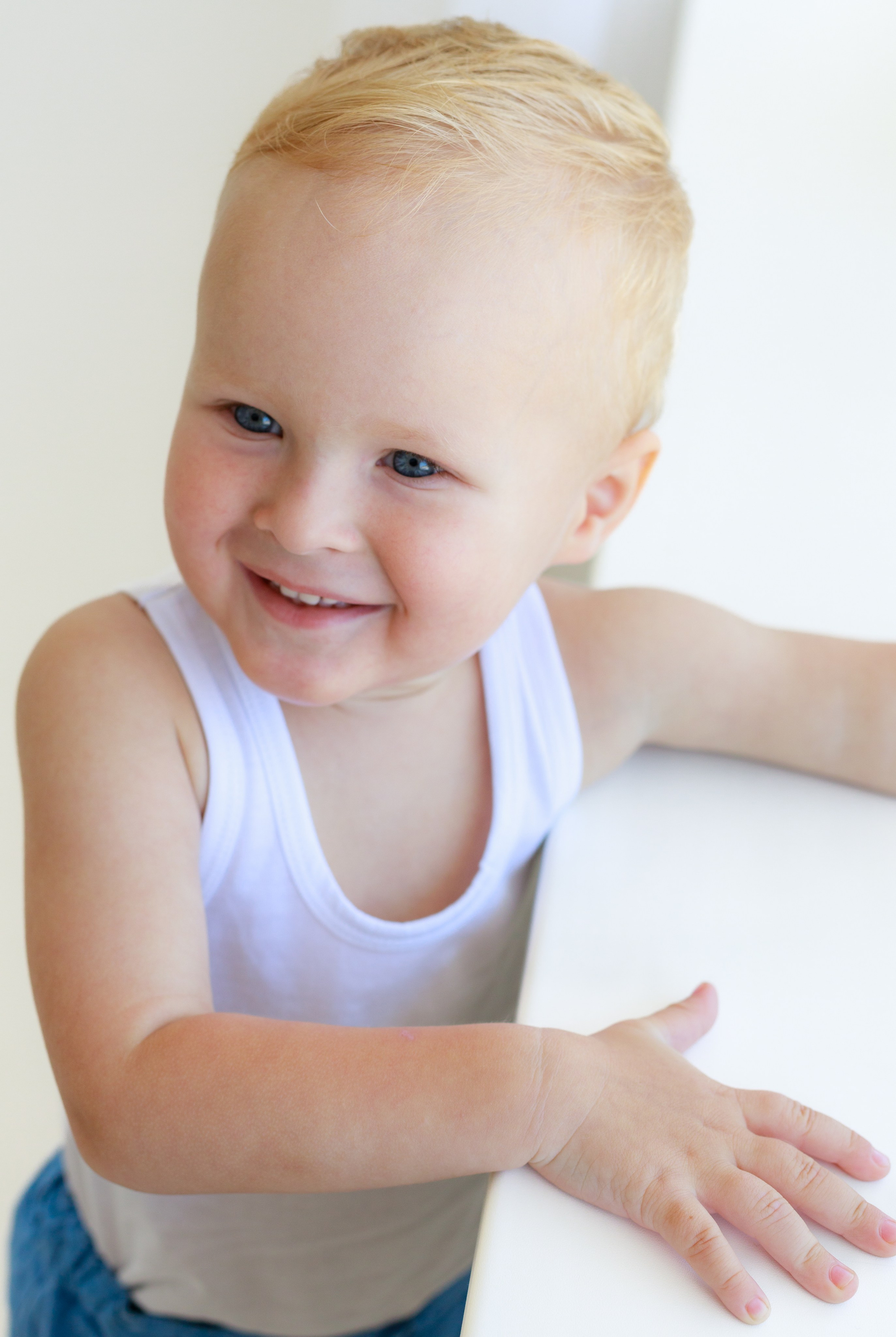 Артем Сараев 90/2,1/25. Римма Зайцева контент для брендов