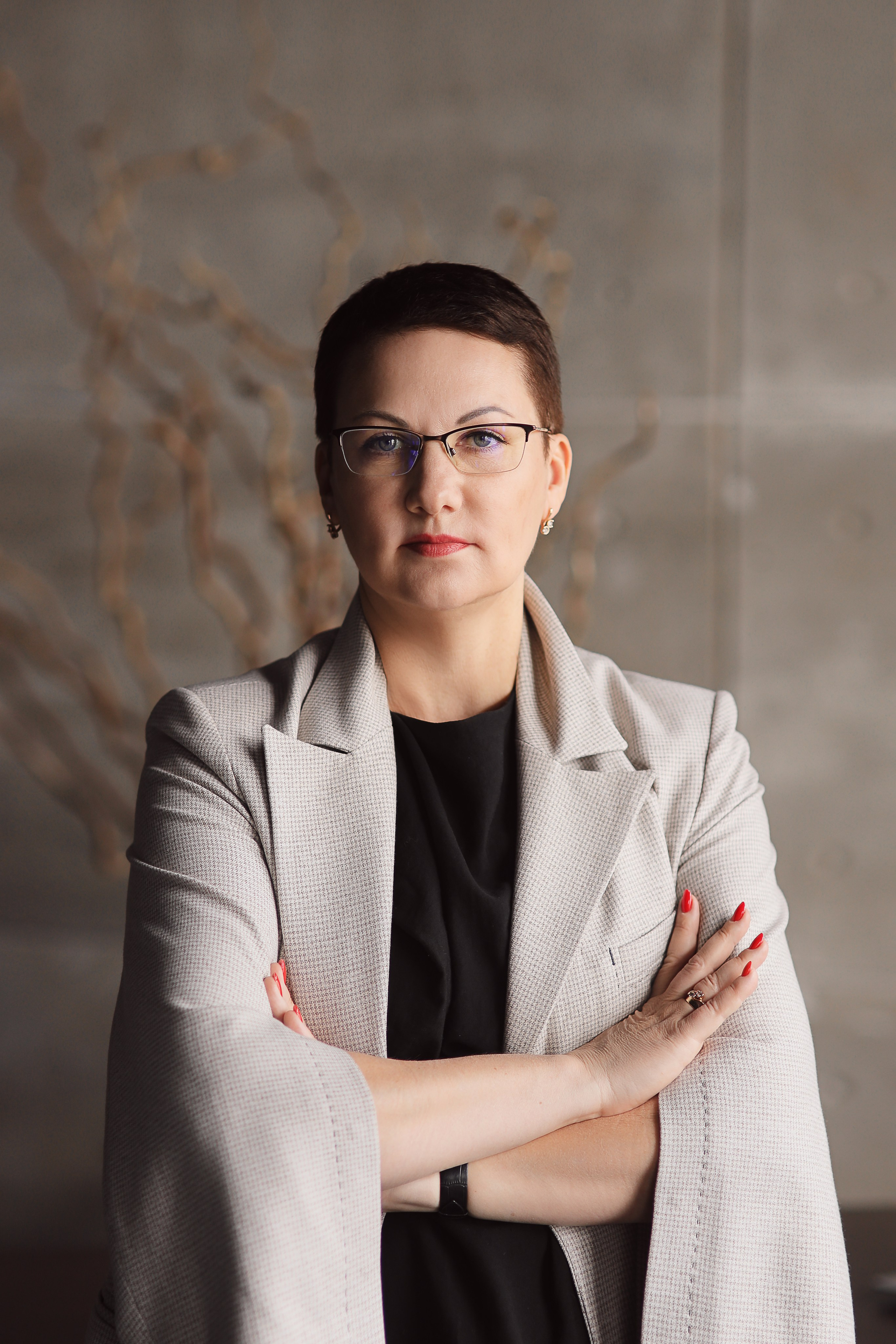 Деловые портреты в Москве: Профессиональная фотосессия для бизнеса. Профессиональный фотограф в Москве. Елена Шуваева