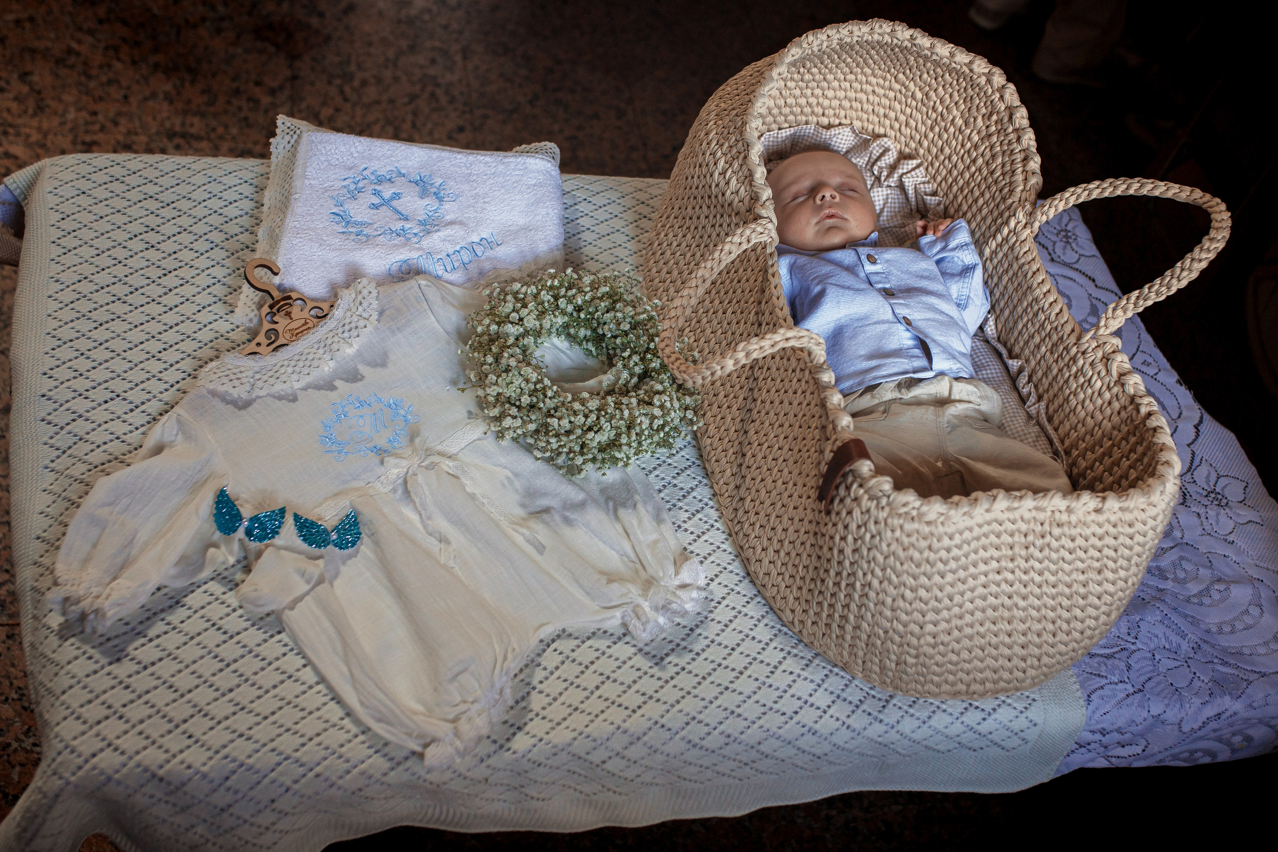 Крещение в Знаменской Церкви г. Переславль Залесский. Профессиональный фотограф в Москве и Мо Мария Шантарёва