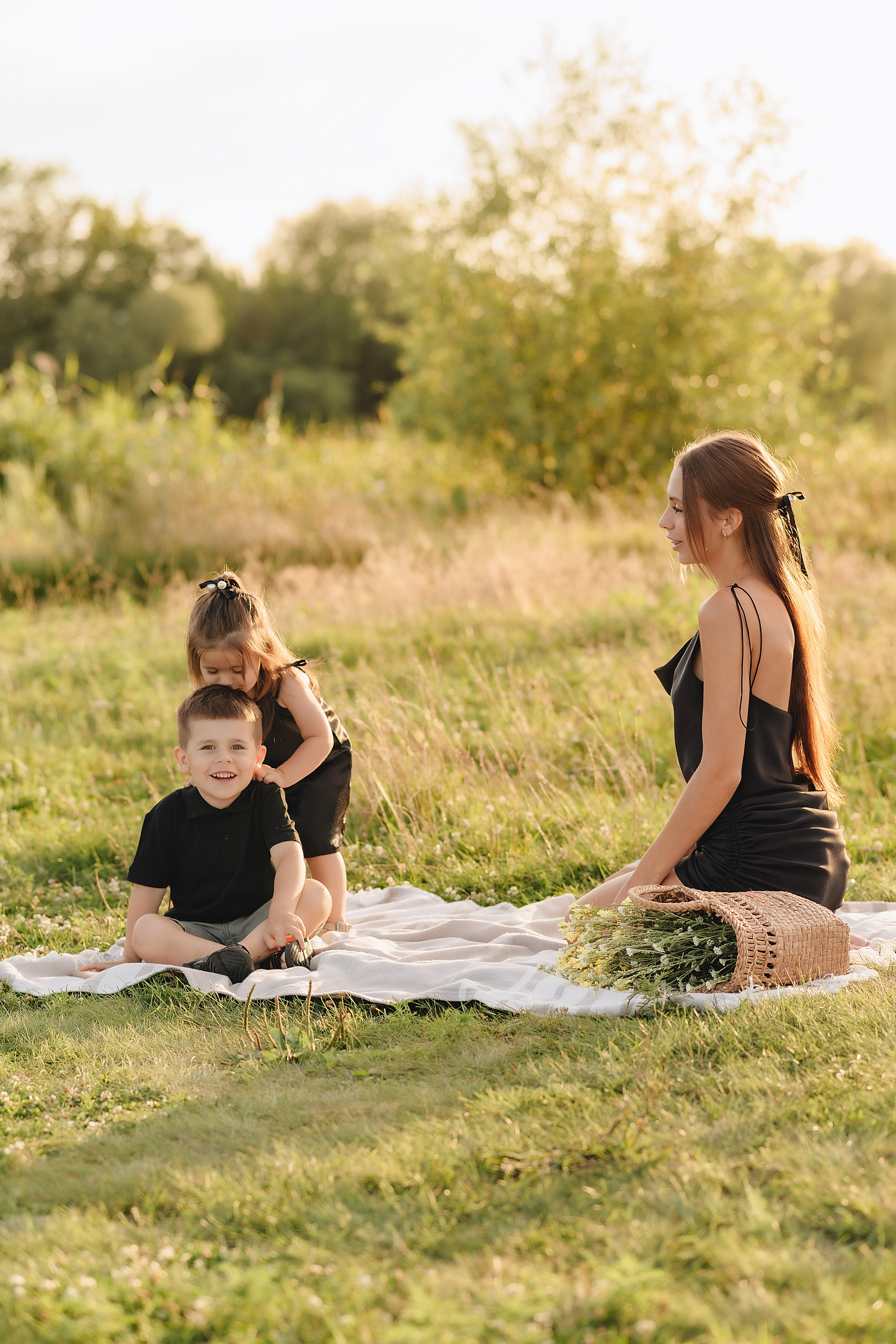 Юлия, Арина и Артём. Фотограф Карина Шмулёва. Воронеж и область