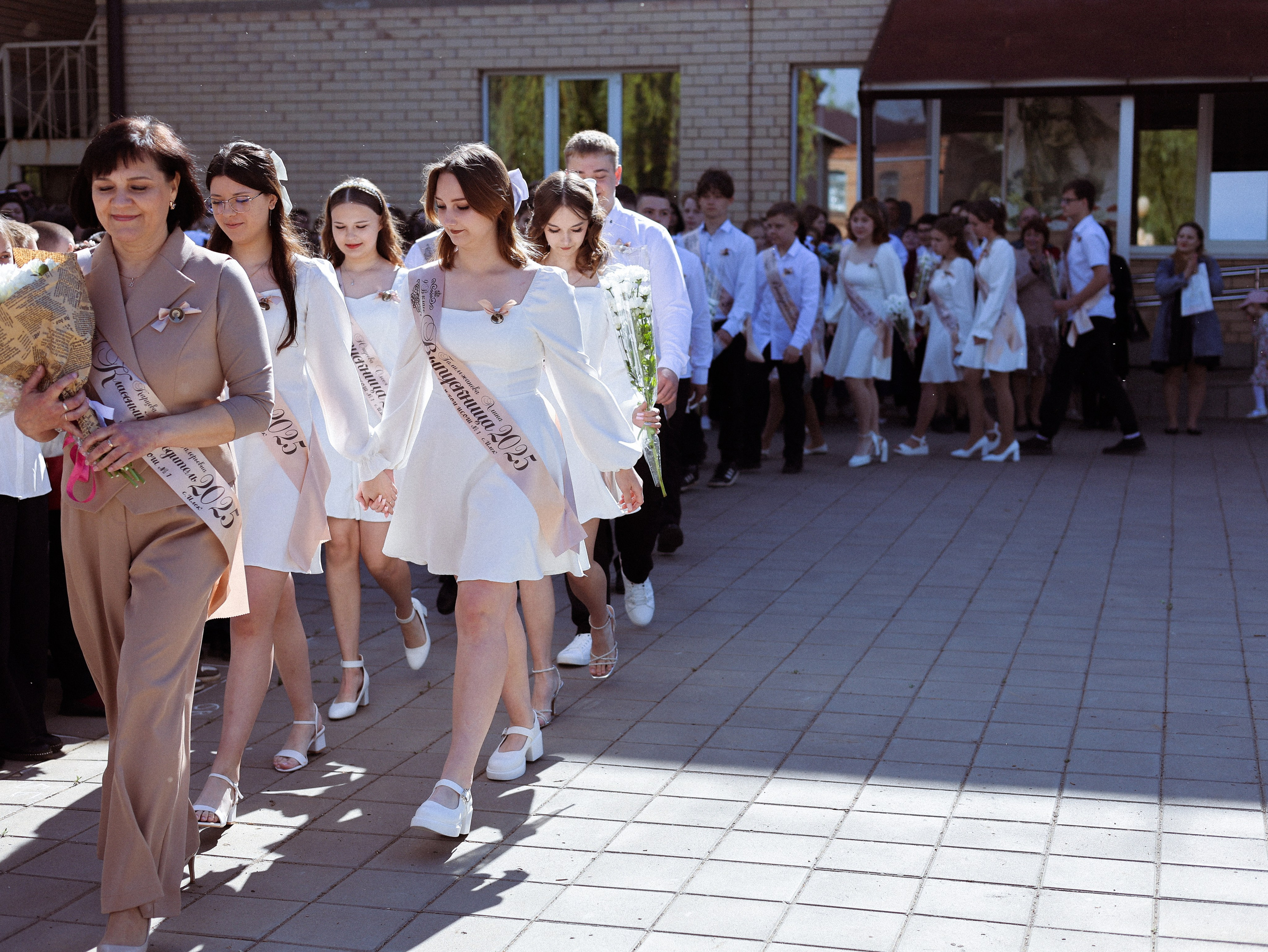 Последний звонок 2025. Мания, портретный фотограф в городе Оренбург