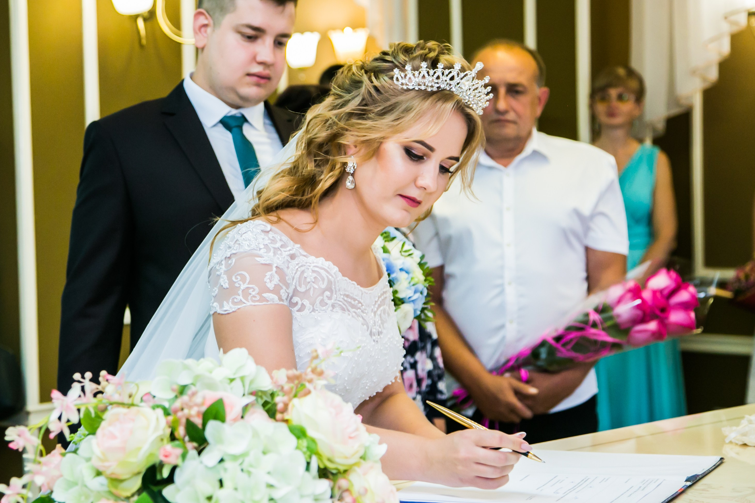 Свадебная фотосессия в Тольятти. Свадебный фотограф, видеограф в Самаре, Самарской области. Видеосъемка