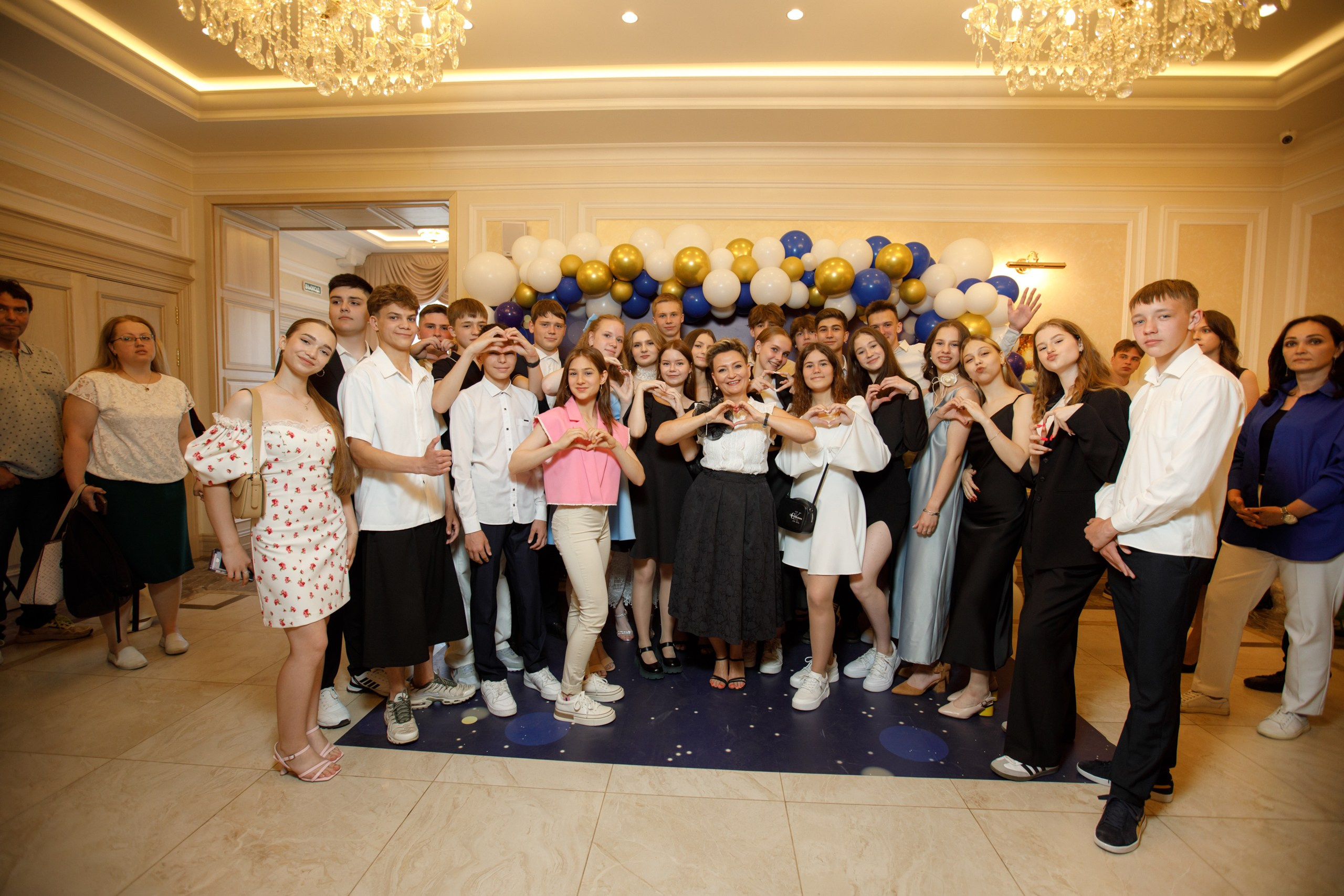 Вручение аттестатов. Свадебный фотограф в Ярославле Анастасия Архипова