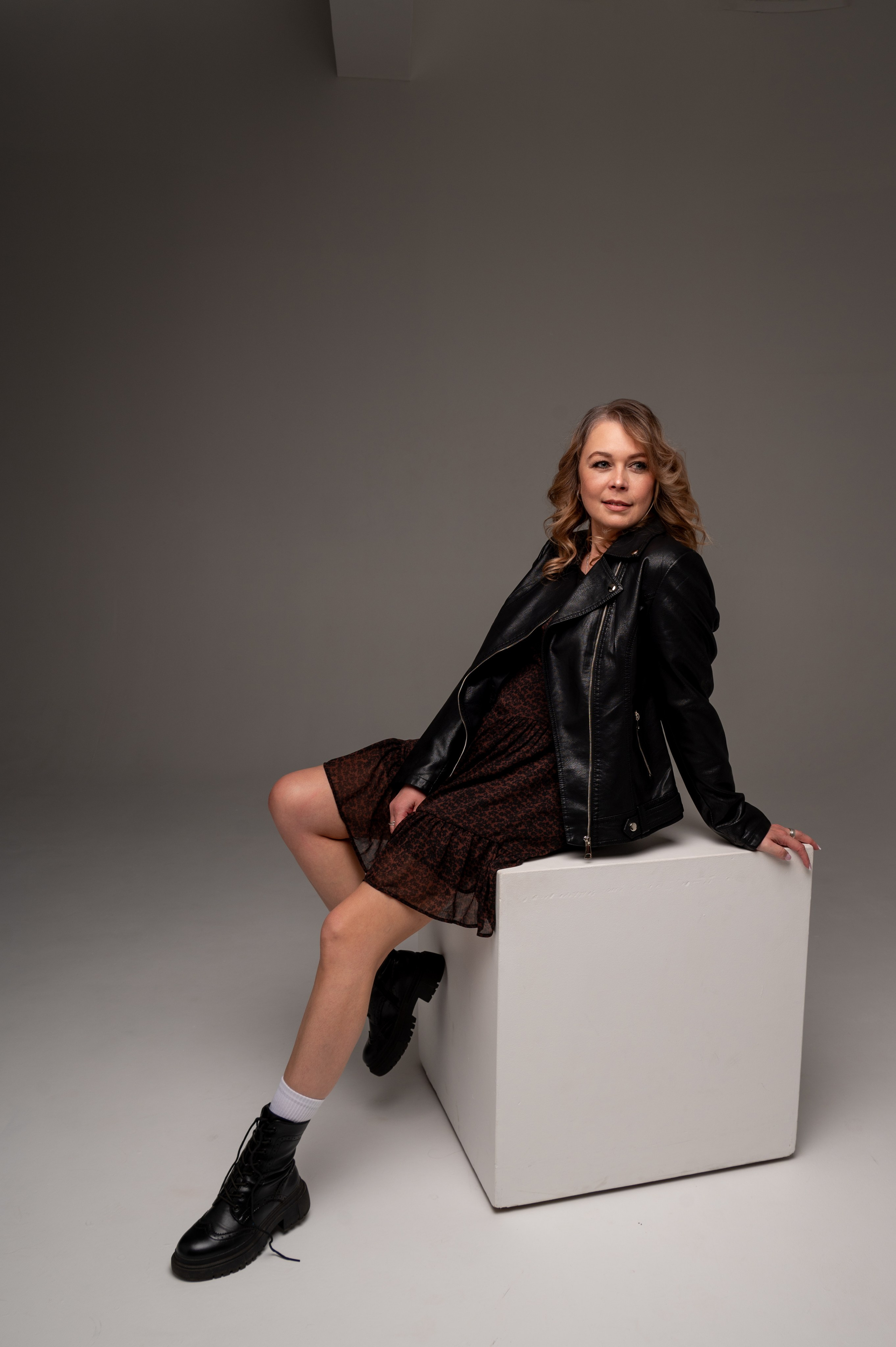 Студийная женская фотосессия в Питере. Женский фотограф Санкт-Петербург Александра Колий