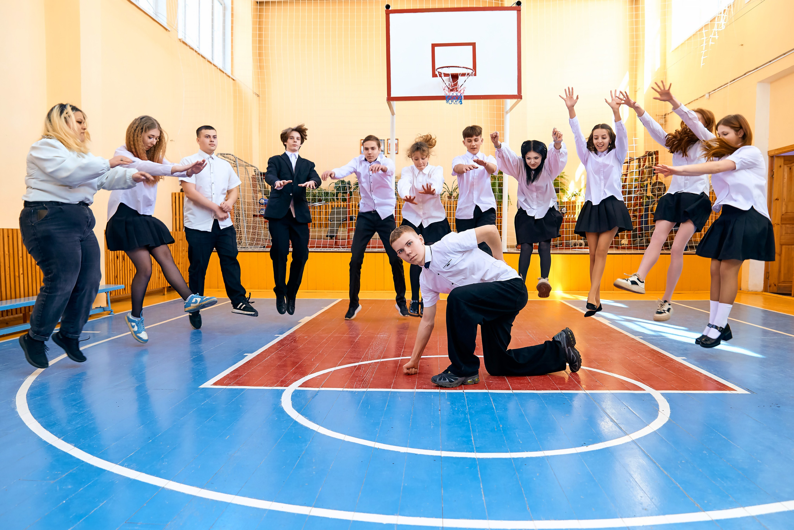 9А класс Лавровская СОШ выпуск 2025. Фотограф в Орле Павел Черкасов