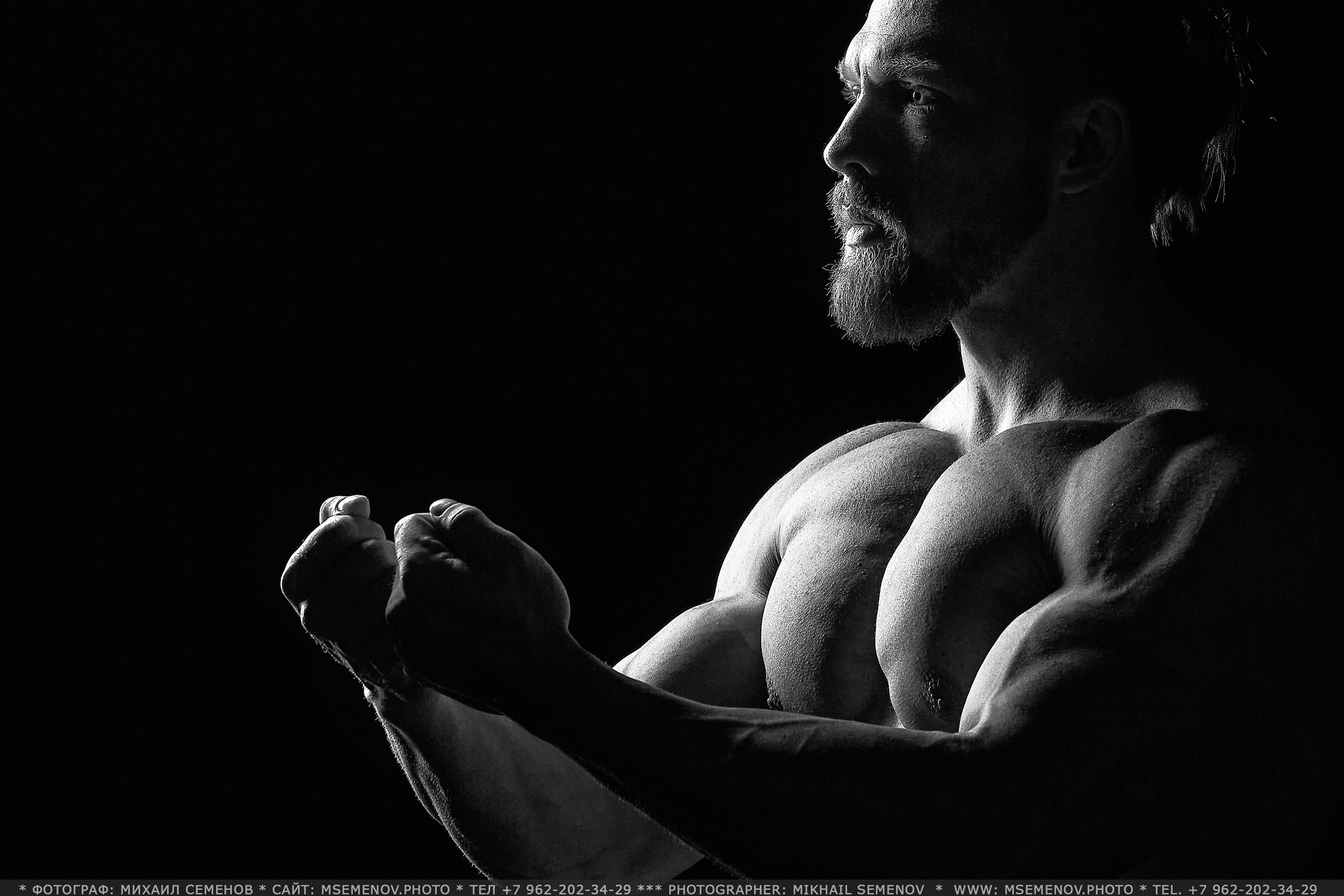 Фотограф в Ярославле Михаил Семенов. Аква-фотосессия «СИЛАЧ-БОРОДАЧ»