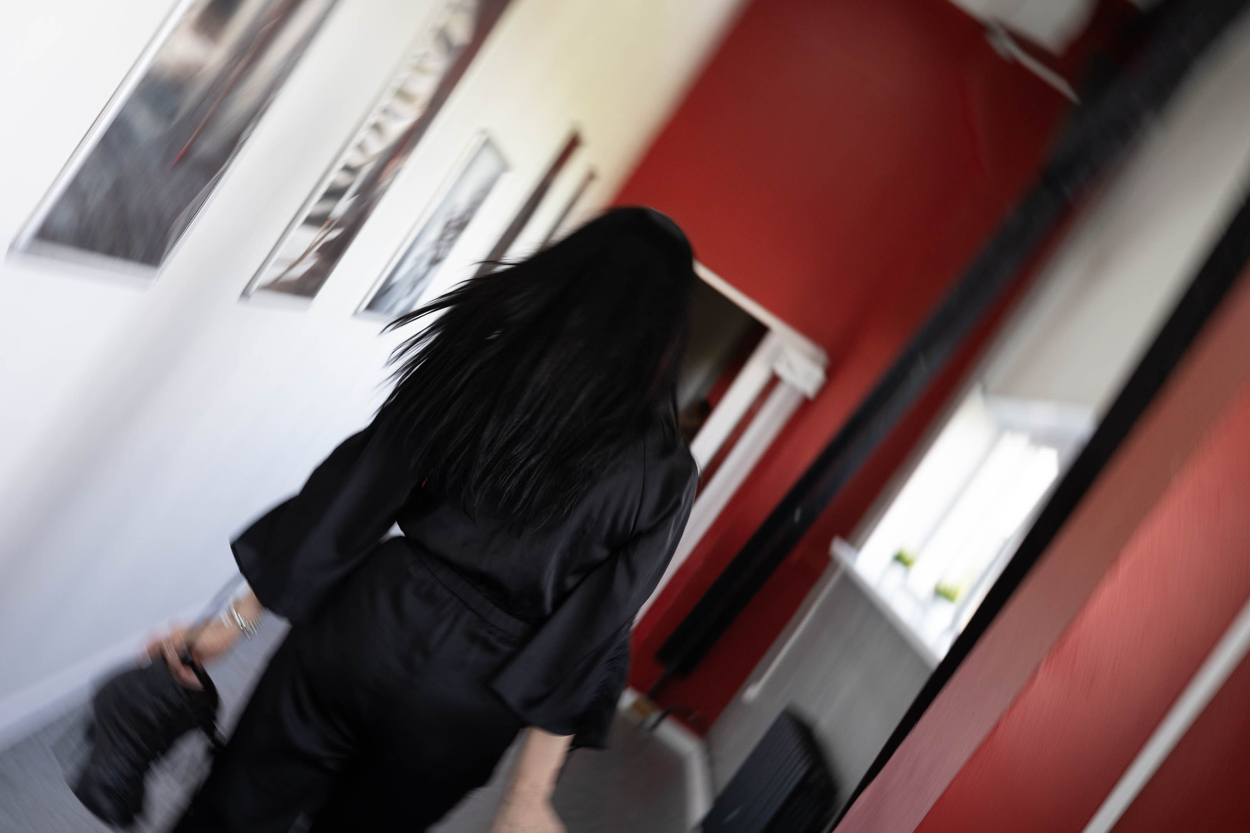 Behind. ITMAG.ME | Visual Art