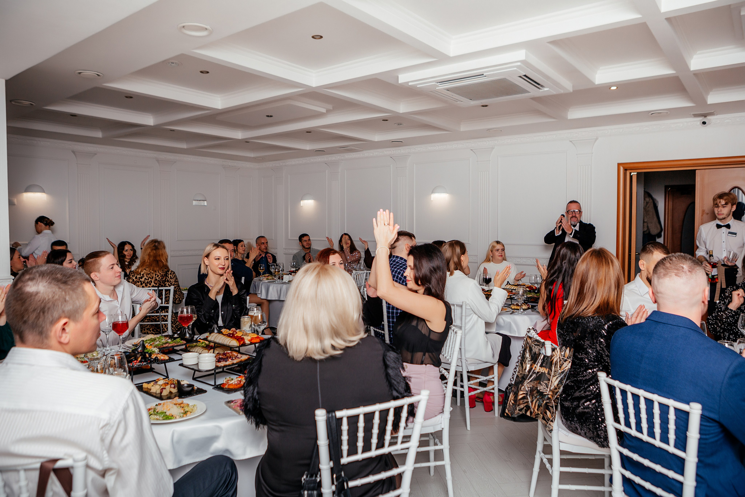 Юбилей стоматологии. Контент фотограф, съемка для маркетплейсов, фуд съемка и репортажи в Новосибирске Ралия Галеева