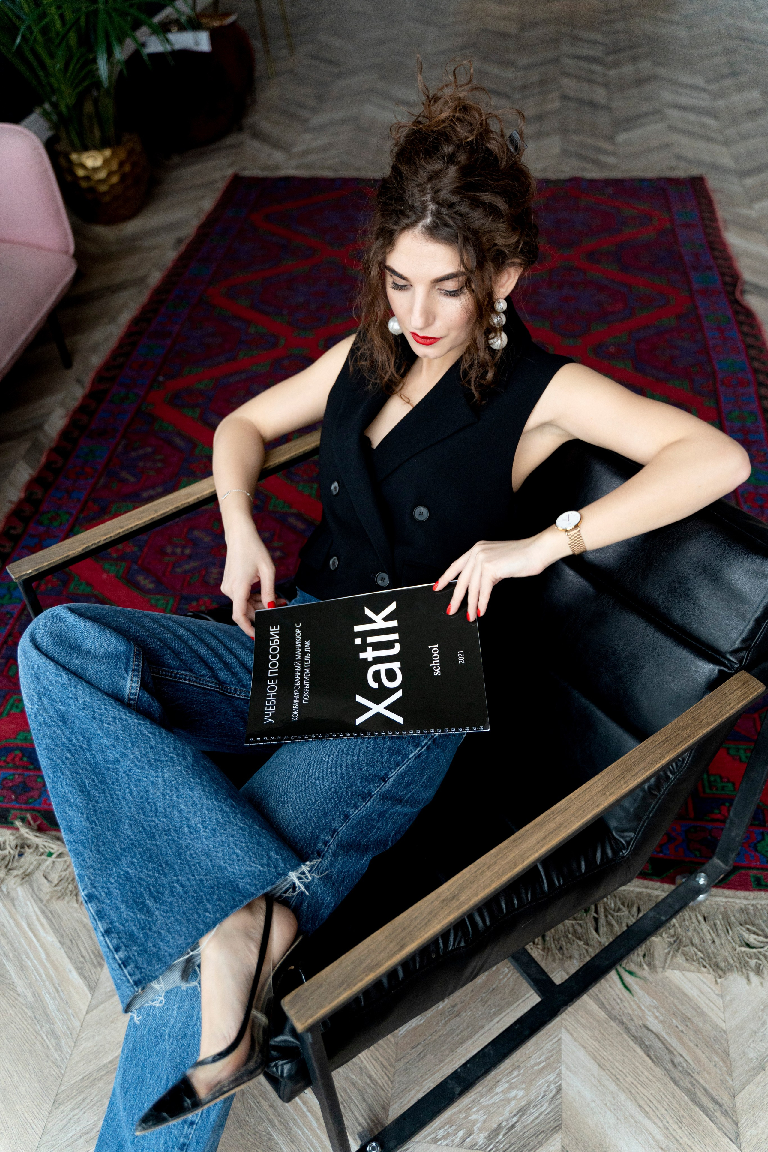 Хати. Портретный и репортажный фотограф в Москве Разуменко Роман