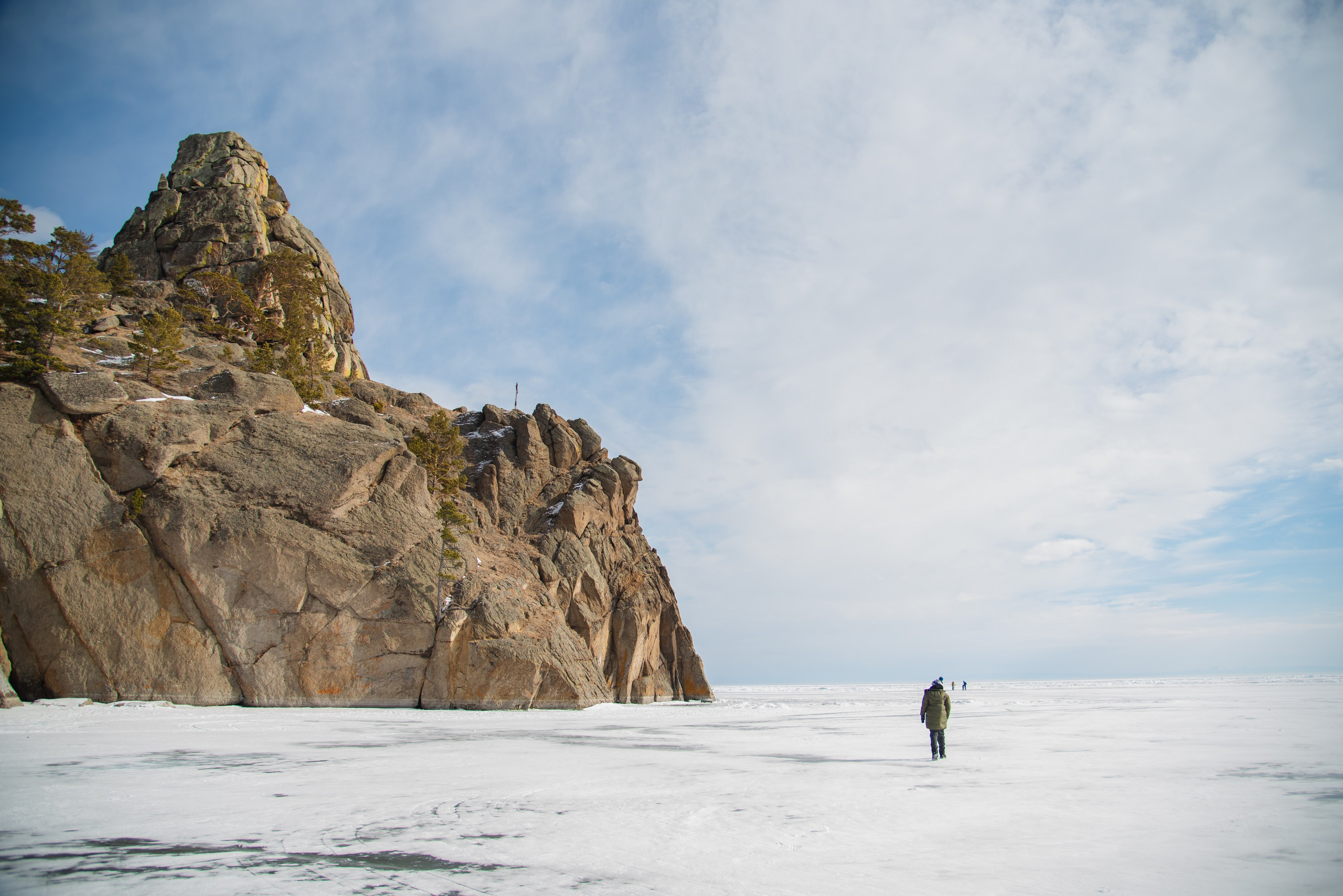 Большое Голоустное. Байкал. Занимаюсь профессиональной фотографией и живу рядом с Байкалом. Работаю в разных жанрах