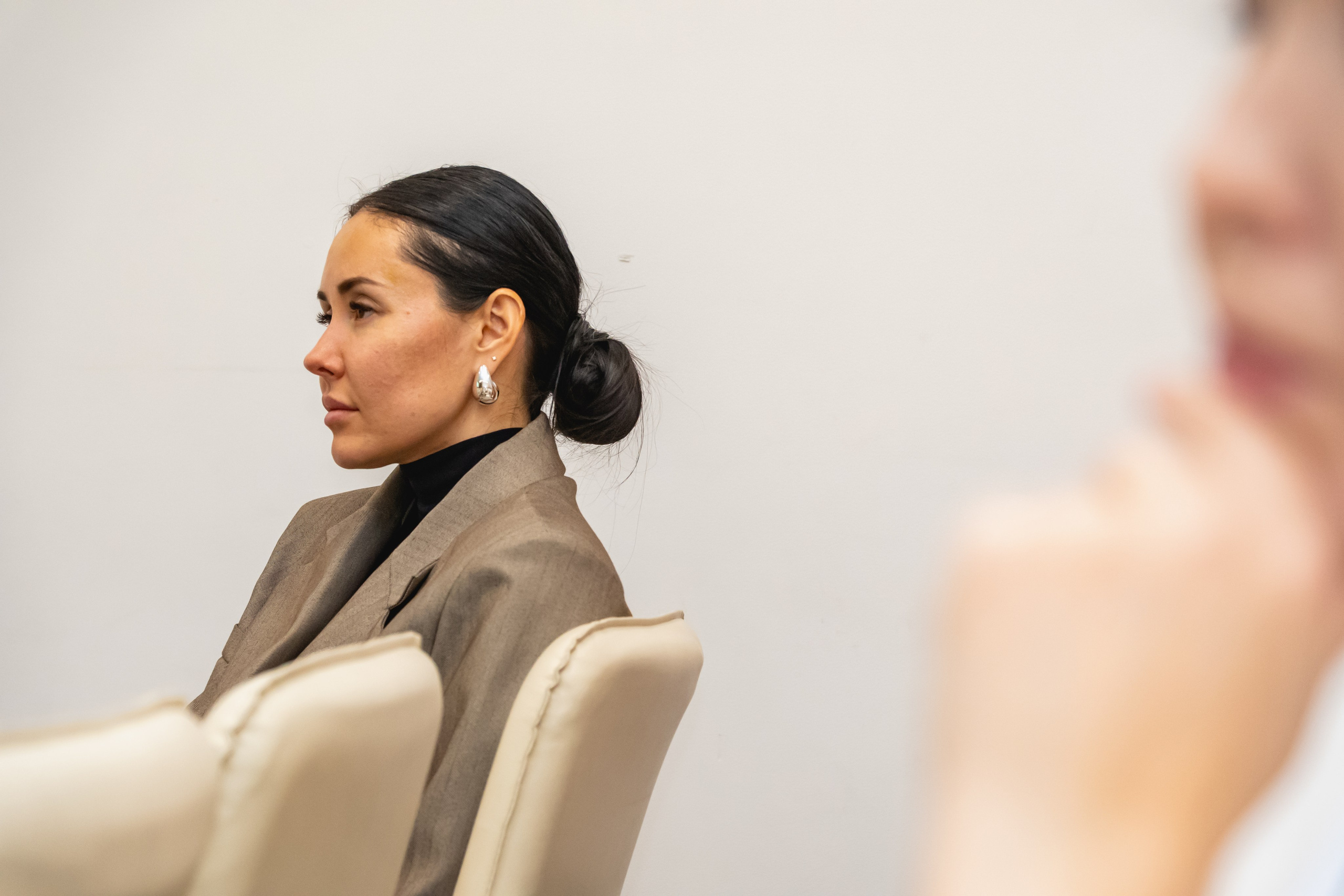 Мегасреда. Занимаюсь профессиональной фотографией и живу рядом с Байкалом. Работаю в разных жанрах