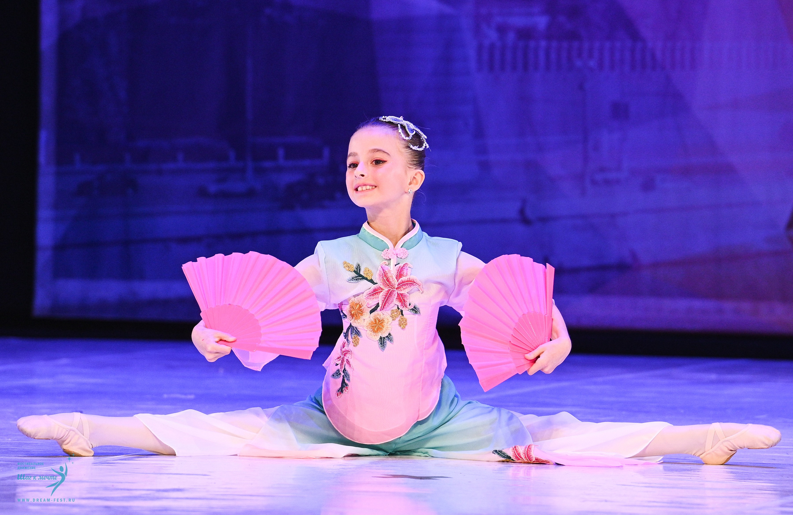 17.05.2025 «Московский Звездопад» Фестивальное движение «Шаг к мечте» г. Москва. Медиастудия Фото Концепт