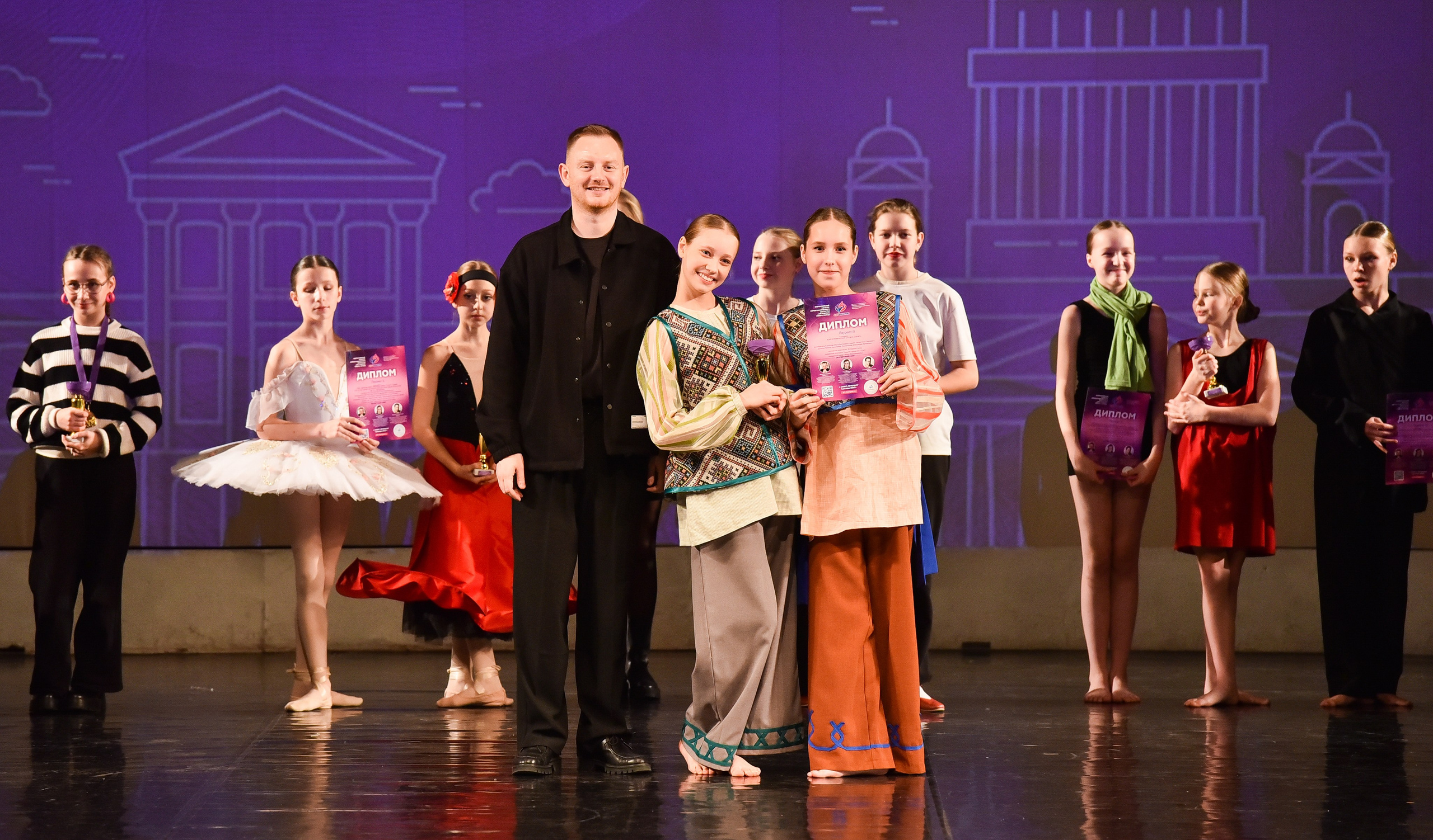 01.12.2024 Фестиваль хореографического искусства «АРТ-КОМПАС. СЕВЕРО-ЗАПАД» г. Спб. Медиастудия Фото Концепт