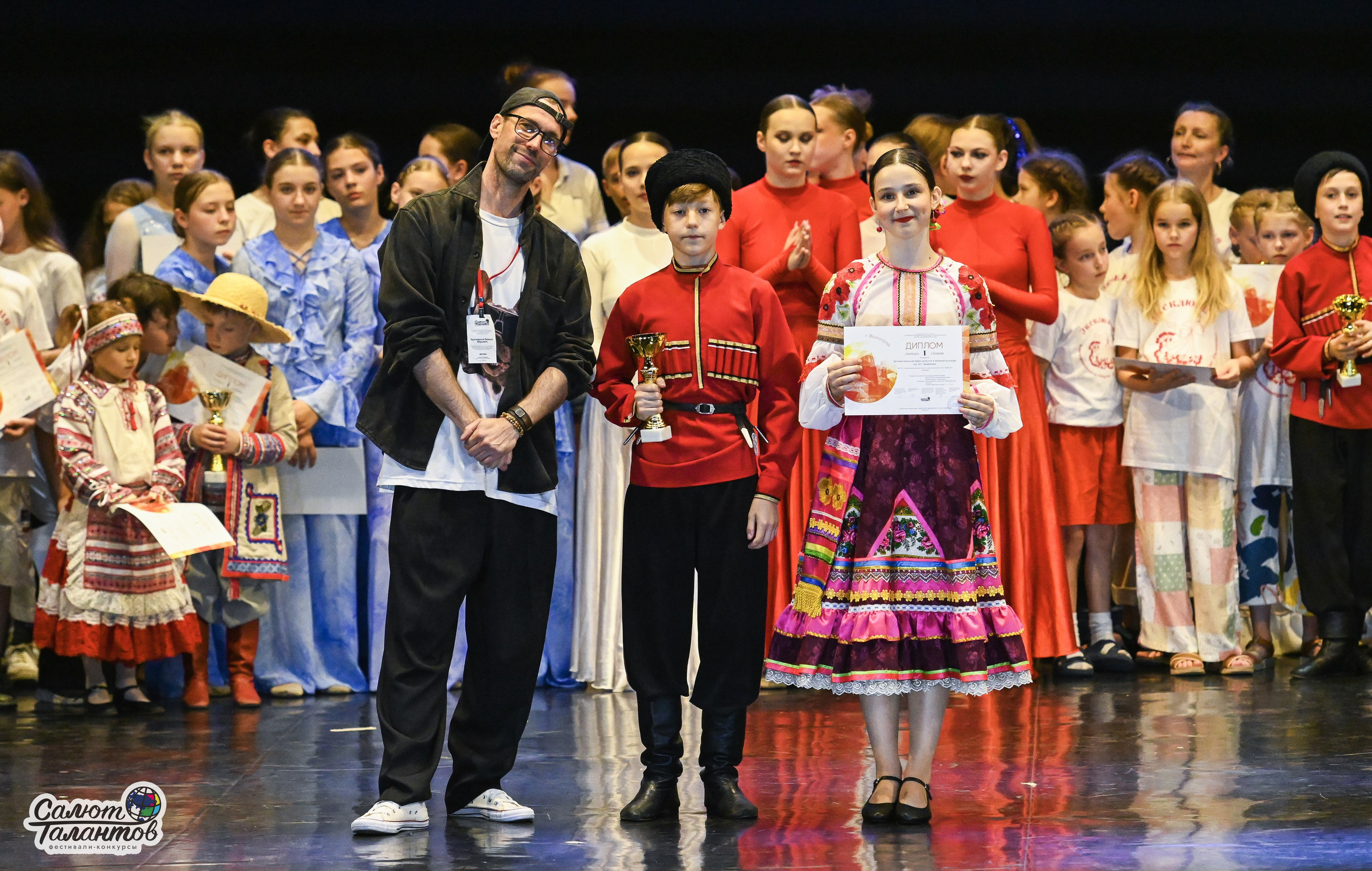 05.07.2025 «Салют Талантов» 10-й Фестиваль-Конкурс «ПО МЕСТАМ ВОИНСКОЙ СЛАВЫ» г. Волгоград. Медиастудия Фото Концепт