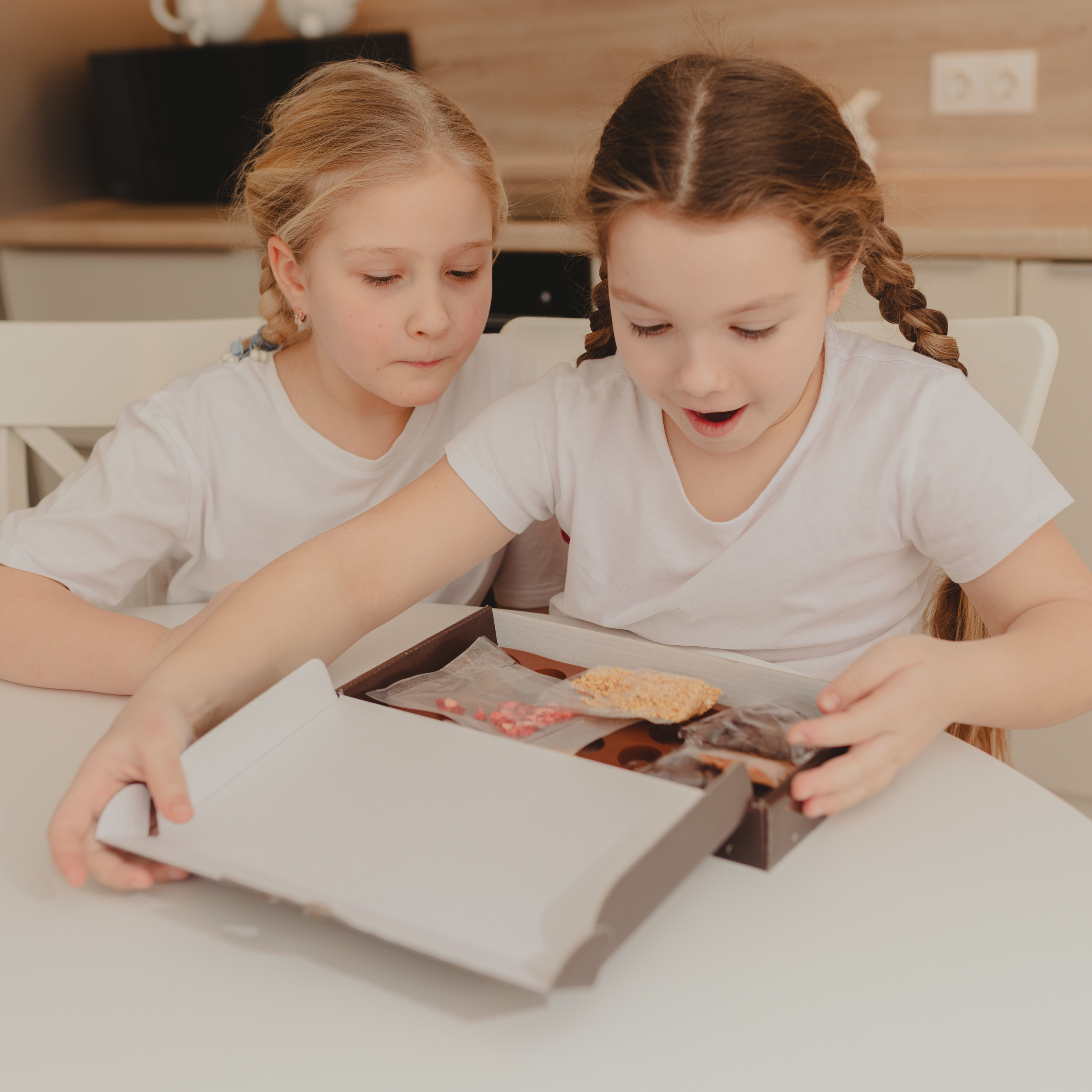 Маркетплейс. Детский и семейный фотограф Yulia Moon