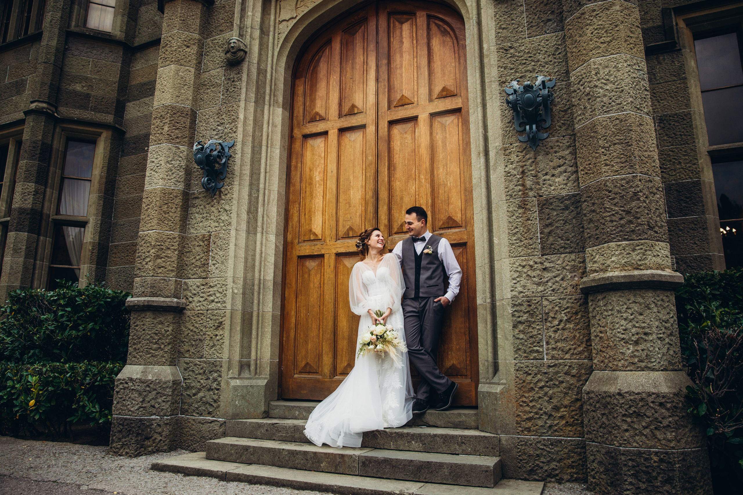 свадебная фотосъёмка воронцовский дворец, букет свадебный фотограф и видеограф симферополь крым владислав и анастасия макриди