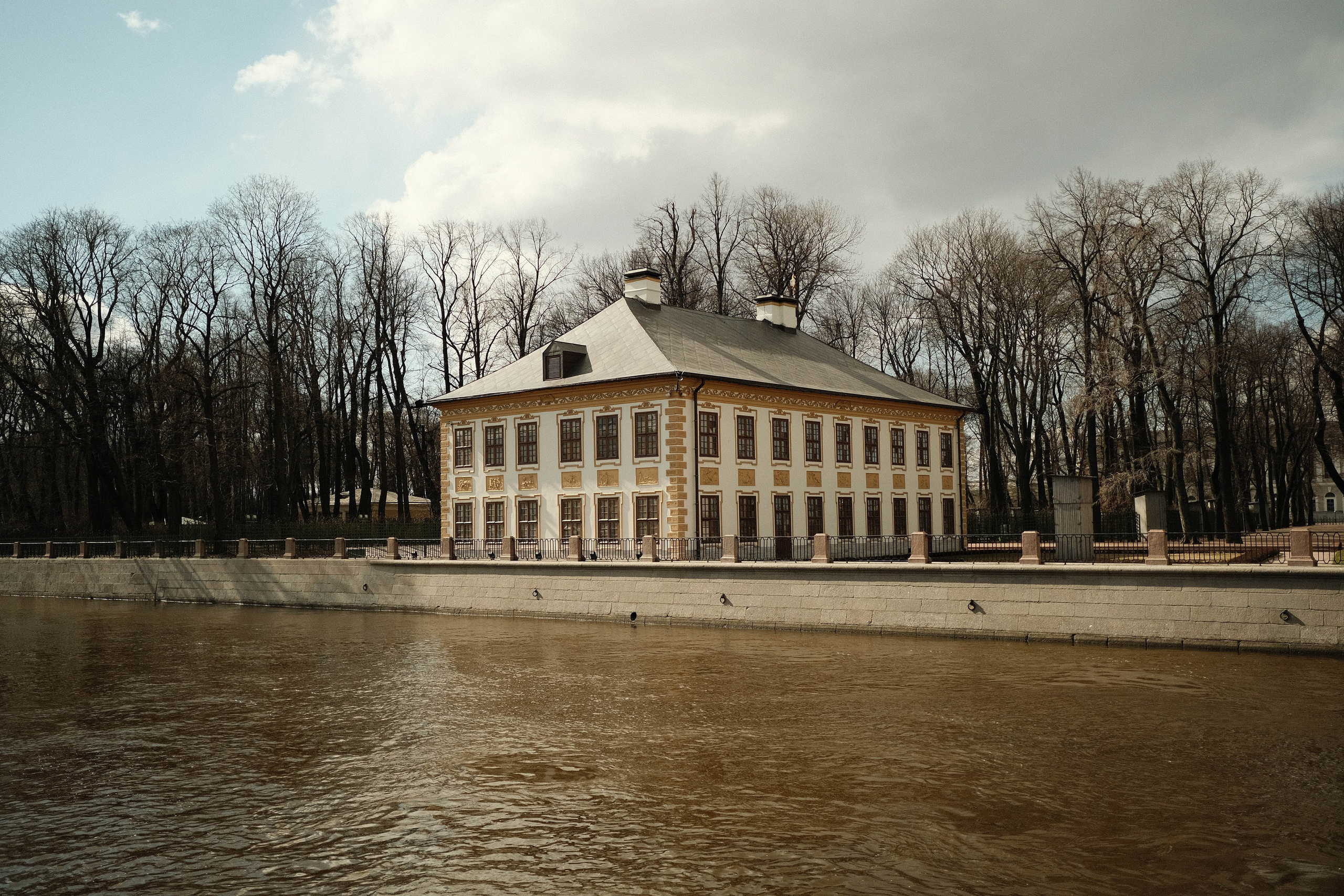 Летний дворец Петра l. Апрель 2025 