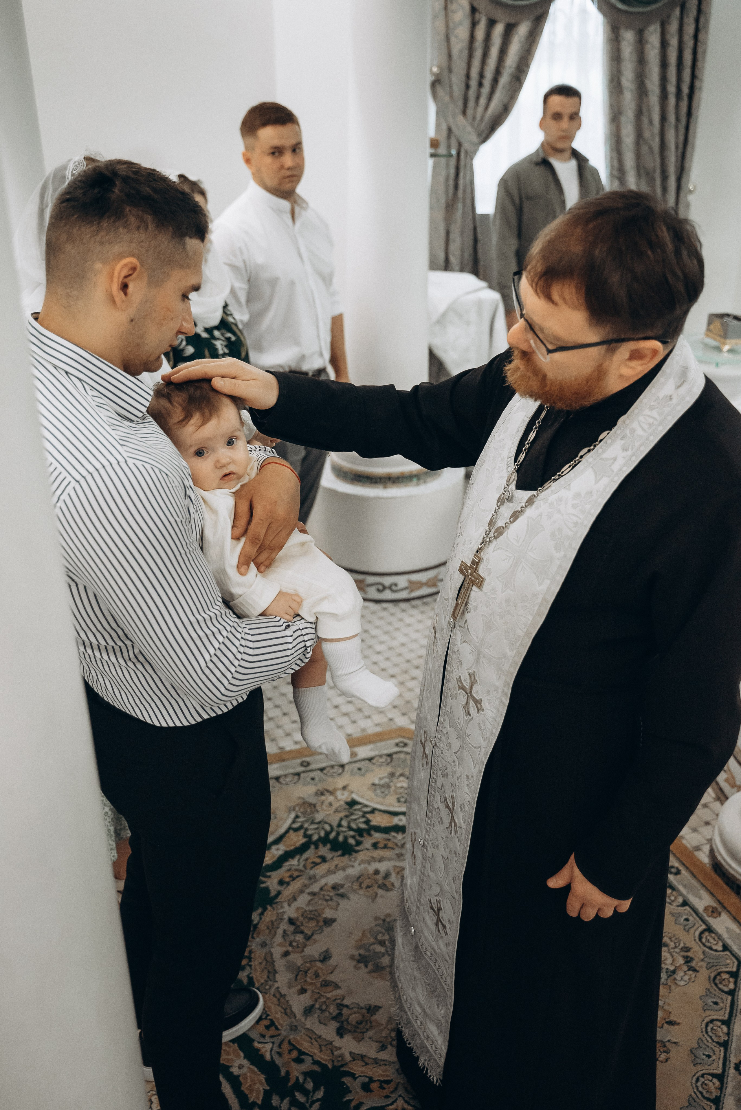Крещение Варюши (Храм Святой Живоначальной Троицы). Семейный фотограф в Минске Дарья Дреко