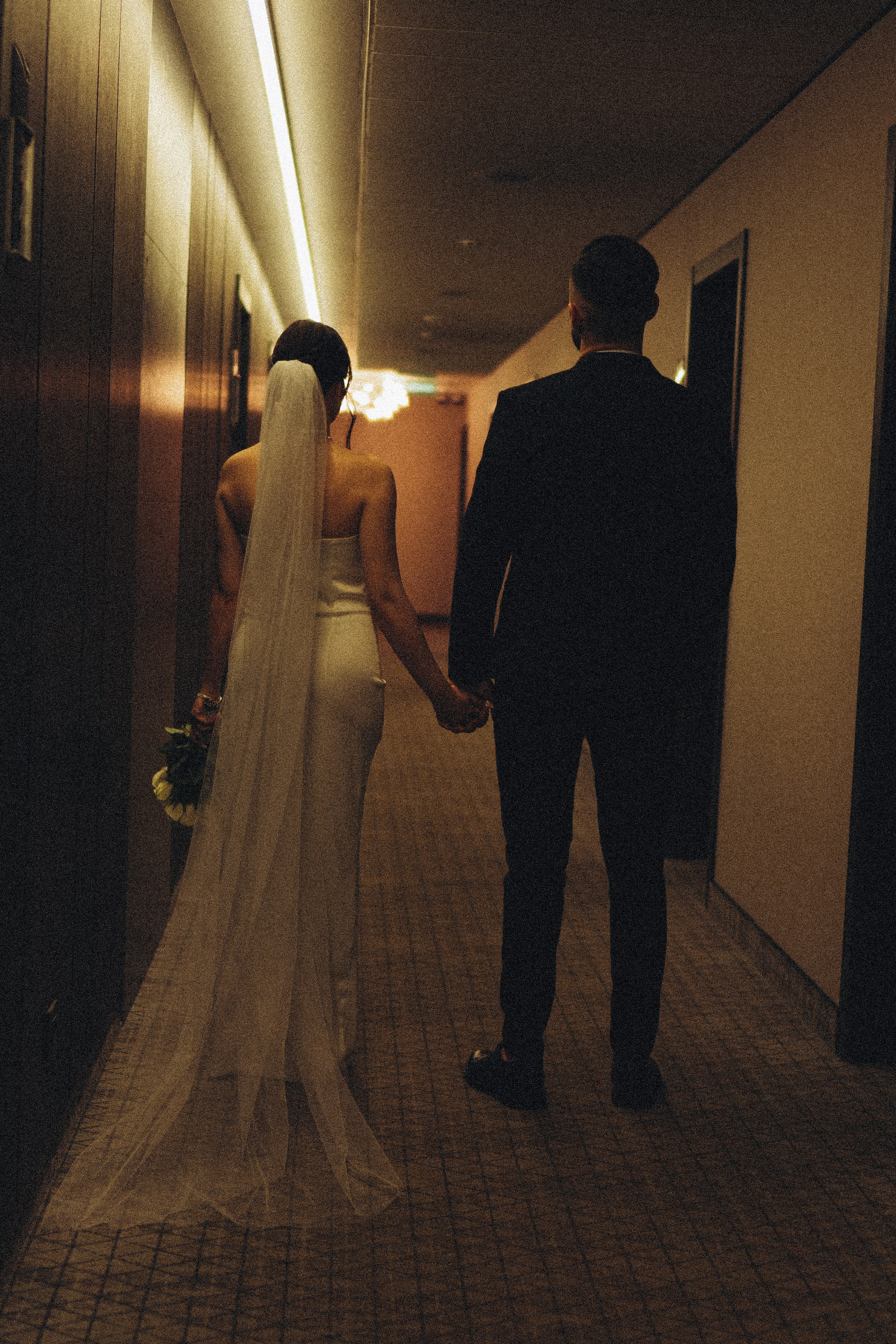 СВАДЕБНАЯ СЬЕМКА СБОРОВ ЖЕНИХА И НЕВЕСТЫ В ОТЕЛЕ И ТАКЖЕ ФОТОСЕССИИЯ В ОТЕЛЕЕ МЕГАПОЛИС БРЯНСК. Профессиональный фотограф, Санкт-Петербург — Виктория Богомолова