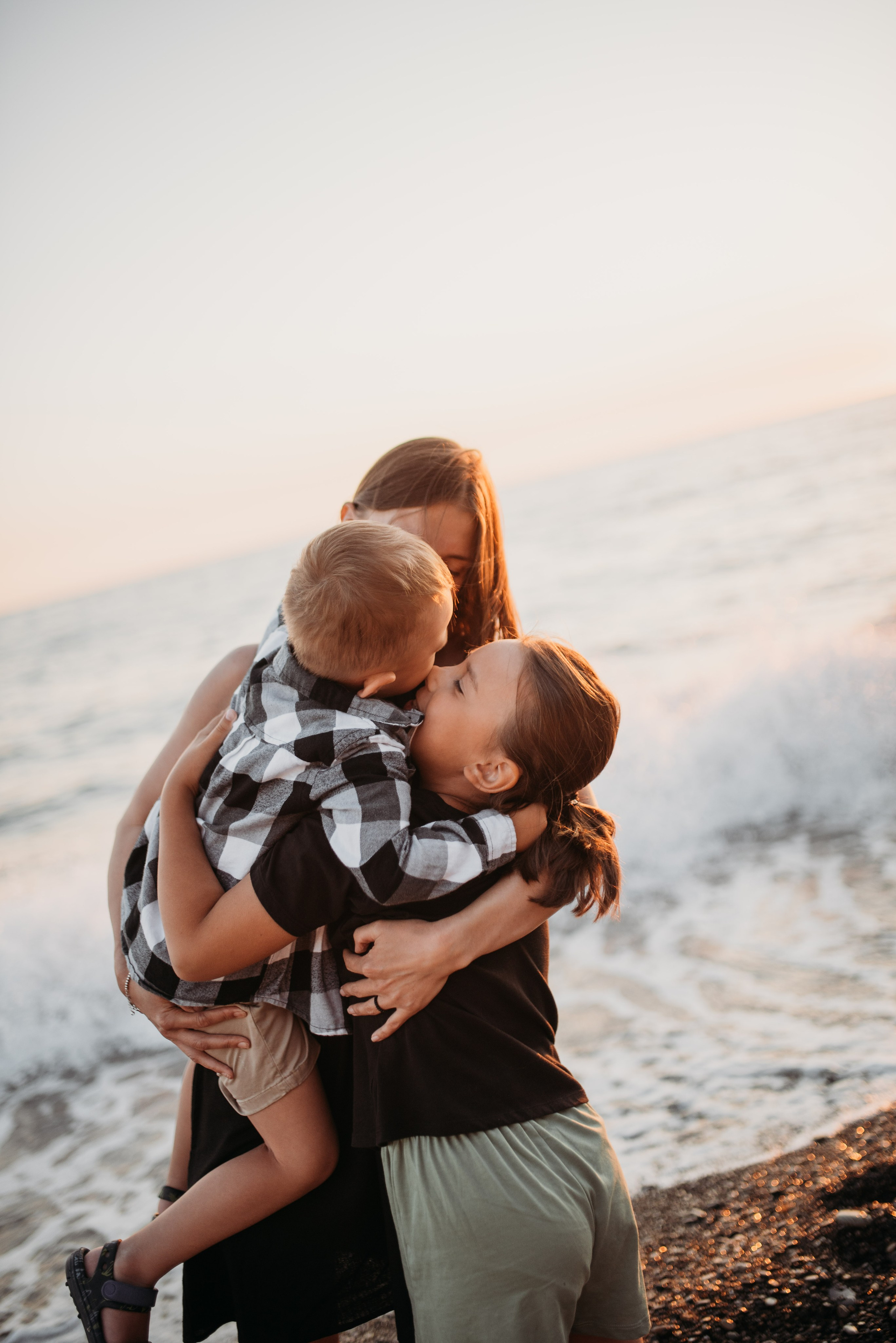 Семейная фотосессия на пляже Сочи Сириус Лазаревская. Фотограф в Сочи — Маргарита Поганова