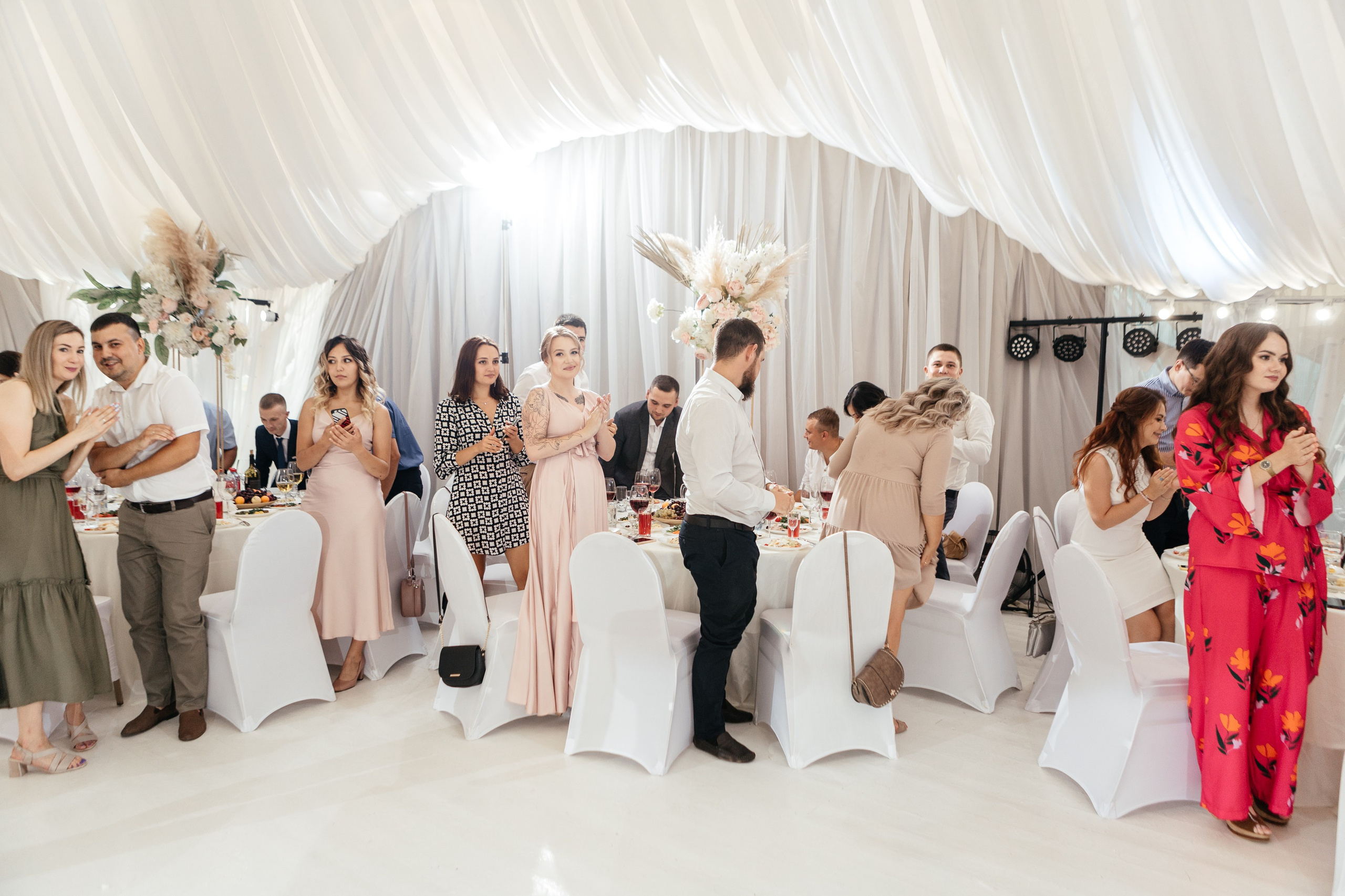 Свадебный фотограф Уфа — Руслан ГабдлисламовЖивые эмоции, красивые кадры, воспоминания на всю жизнь.Работаю по всей Республике Башкортоста. Свадебный фотограф Уфа Руслан Габдлисламов