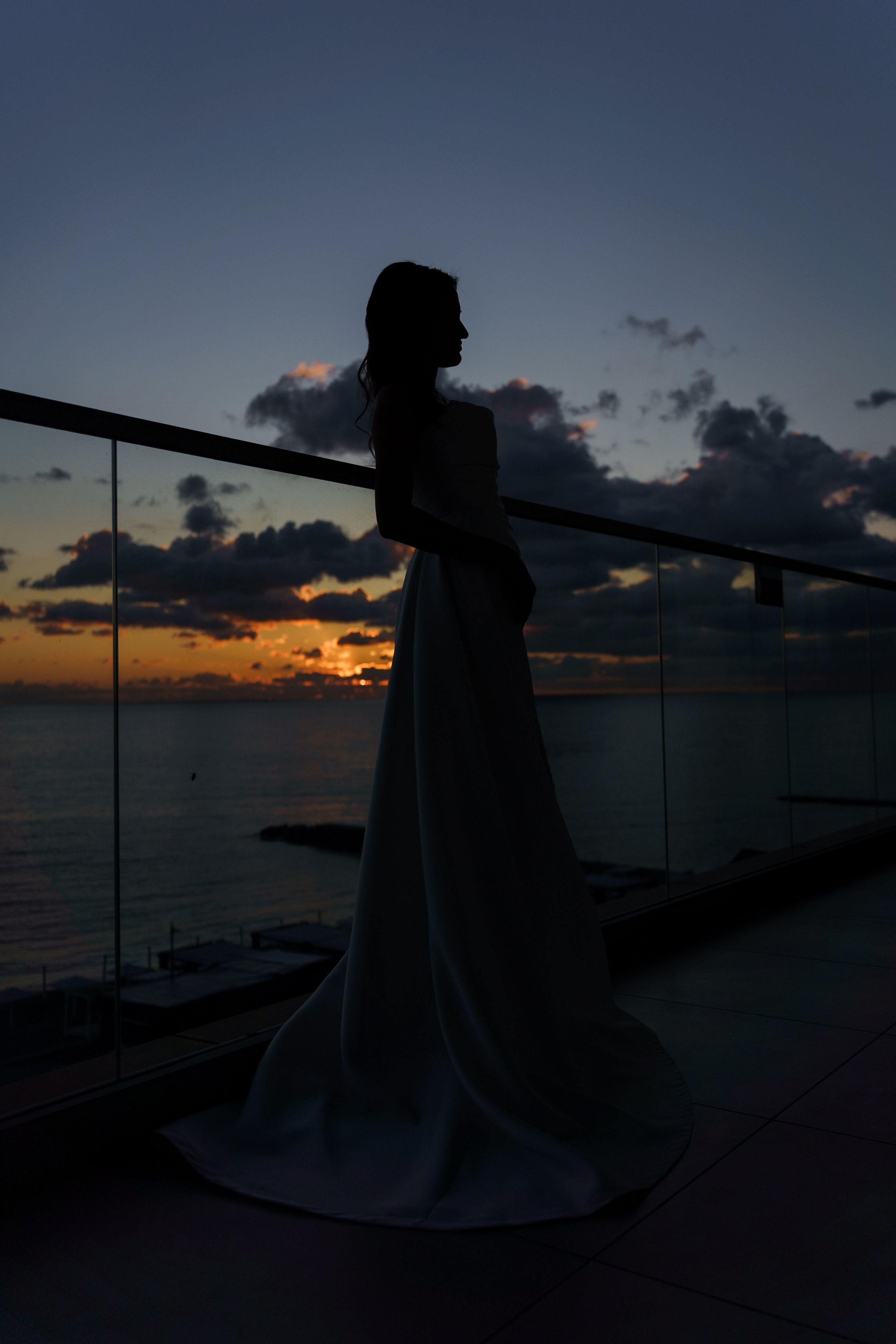 Красивое обручение на берегу чёрного моря в Лермонтово от ТВИНС СТУДИО. ТВИНС СТУДИО — лучшие свадебные фотографы и видеографы в Краснодаре