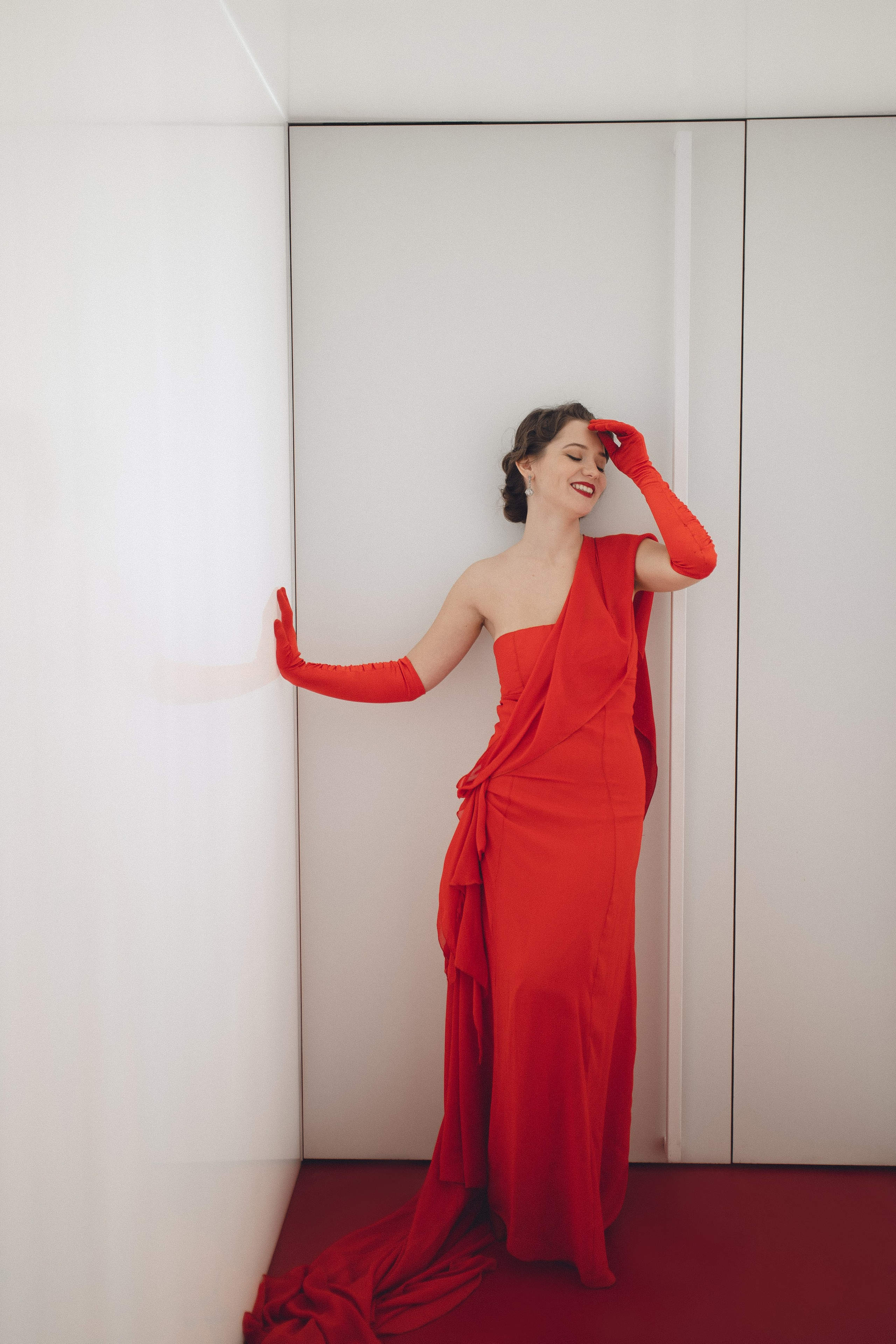 Стильная фотосессия для девушки в Санкт-Петербурге. Фотограф в Санкт-Петербурге Осокина Елизавета