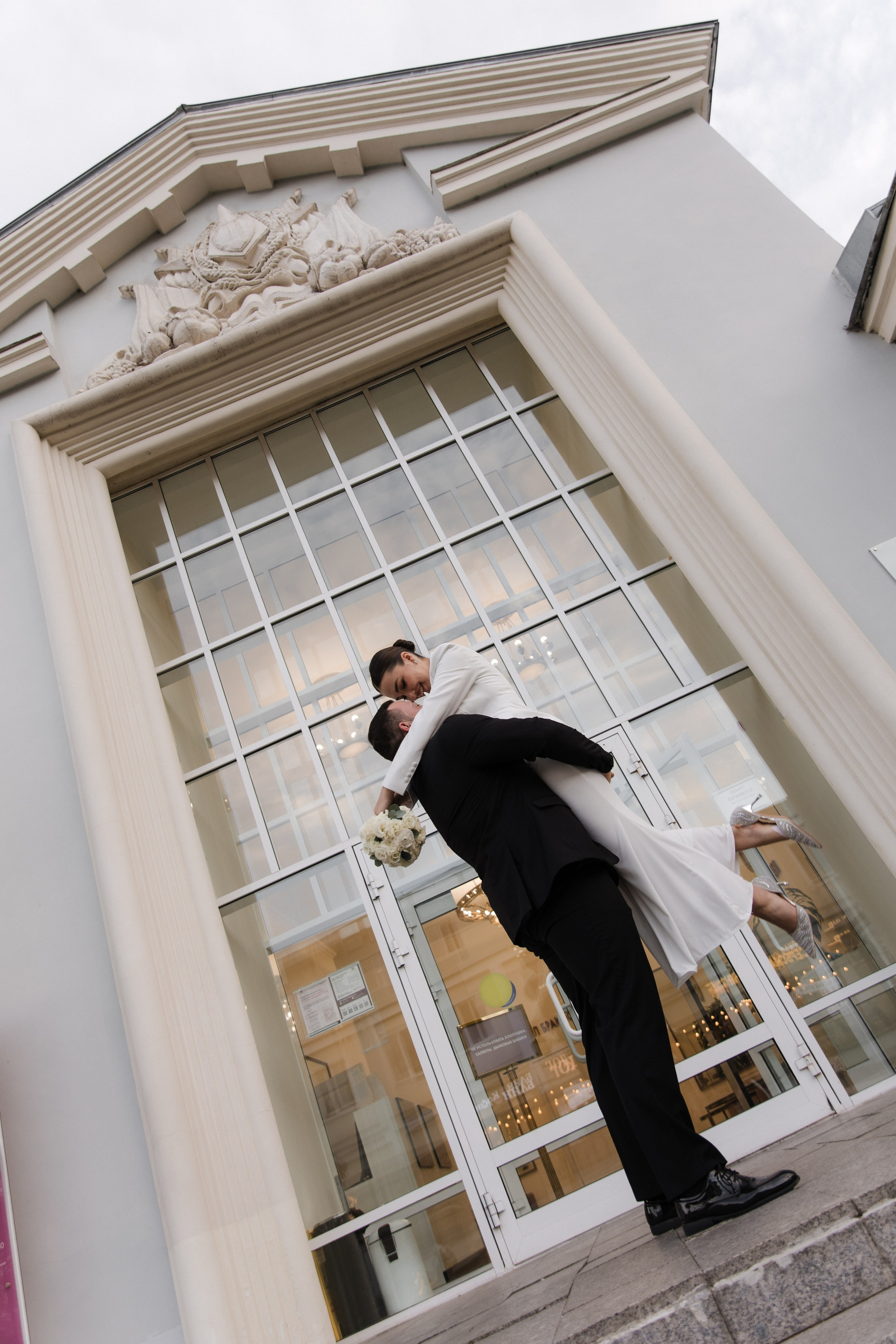 А & В ЗАГС ВДНХ. Женский и свадебный фотограф Москва Елизавета Перова