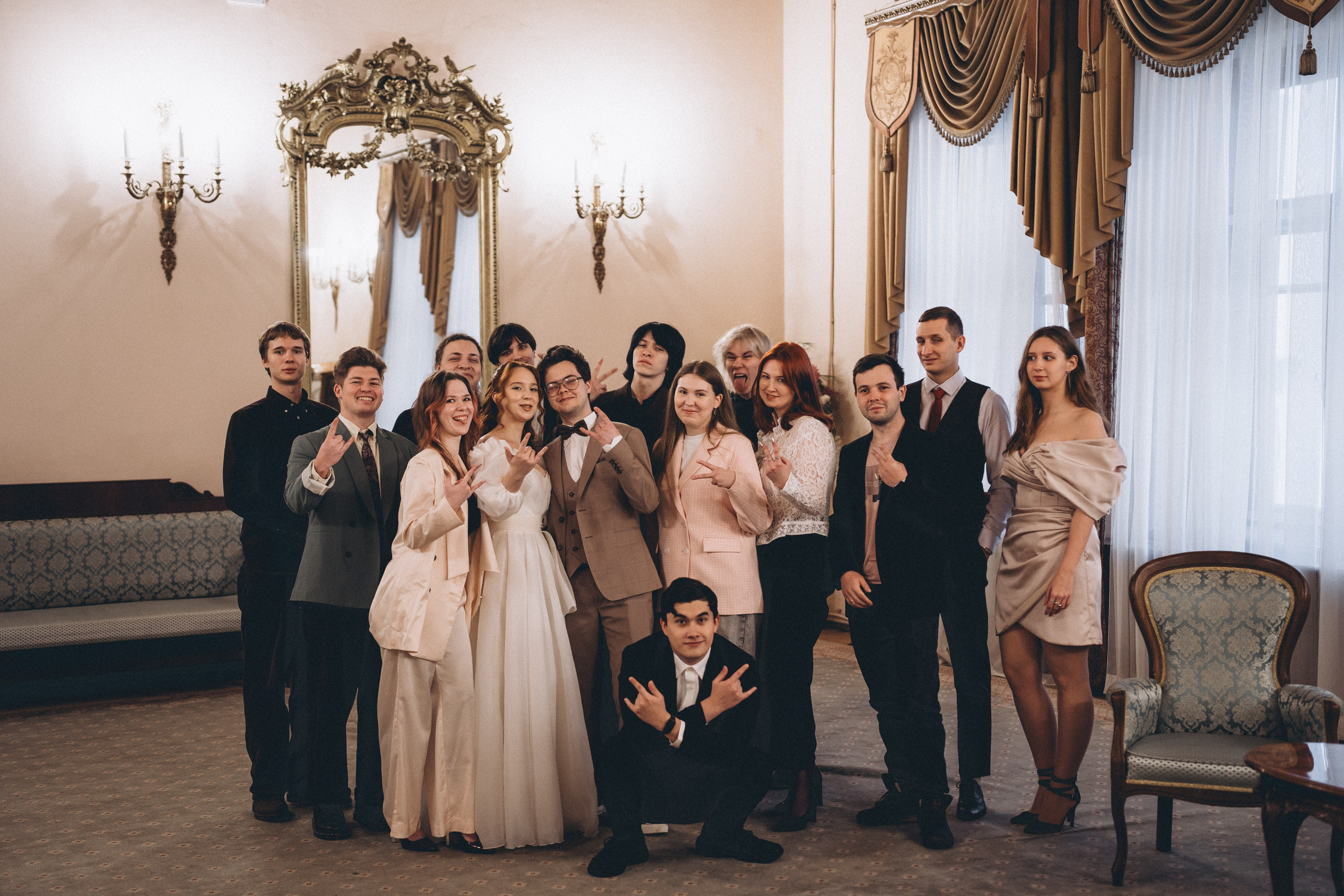 СВАДЕБНАЯ СЬЕМКА ВО ВТОРОМ ДВОРЦЕ С ГОСТЯМИ И ПРОГУЛКА В ТАВРИЧЕСКОМ САДУ. Профессиональный фотограф, Санкт-Петербург — Виктория Богомолова