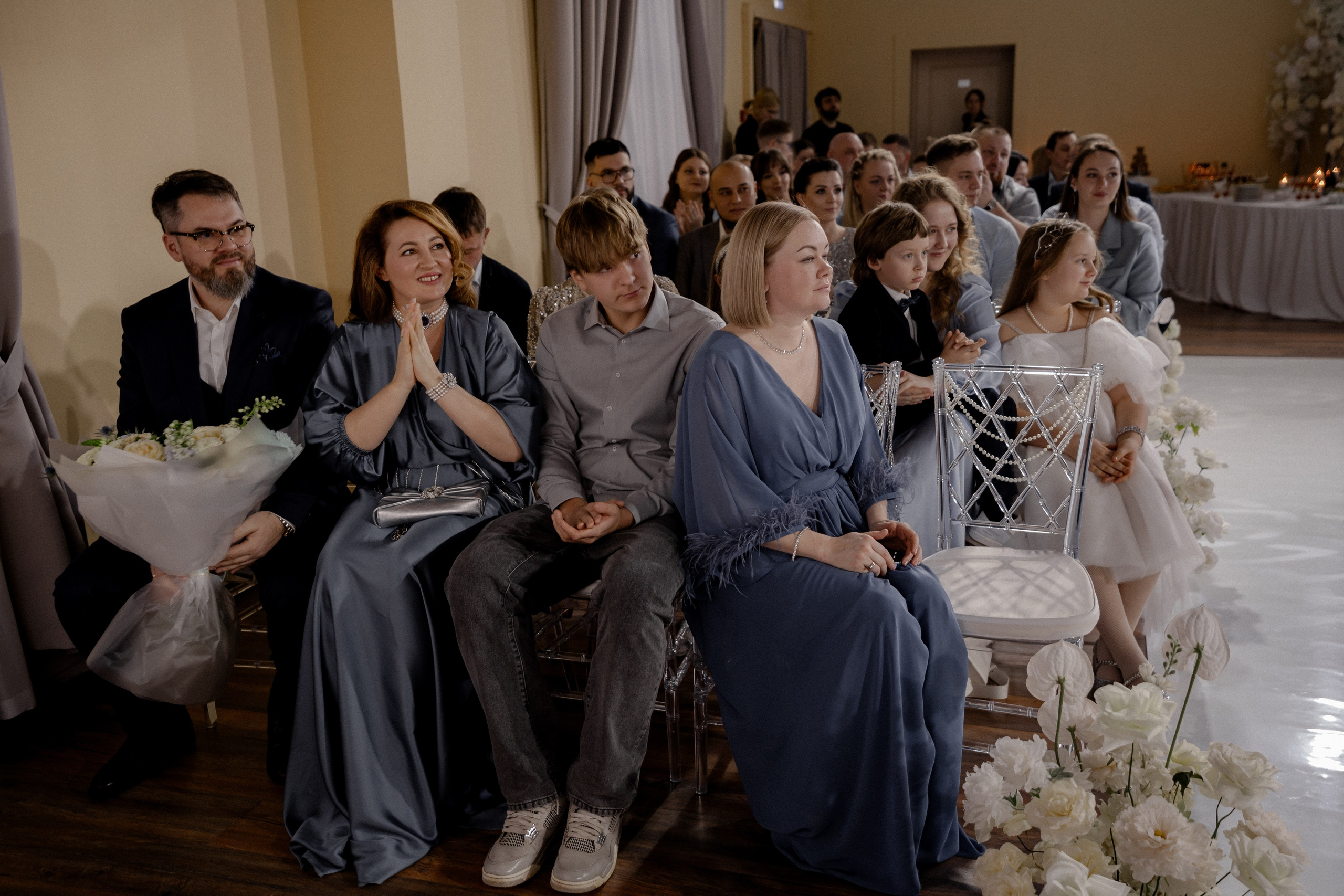 СВАДЕБНАЯ СЬЕМКА СБОРОВ В ОТЕЛЕ И ВЫЕЗД НА ЦЕРЕМОНИЮ (СНЯТО В СИБИРЕ В НИЖНЕВАРТОВСКЕ). Профессиональный фотограф, Санкт-Петербург — Виктория Богомолова