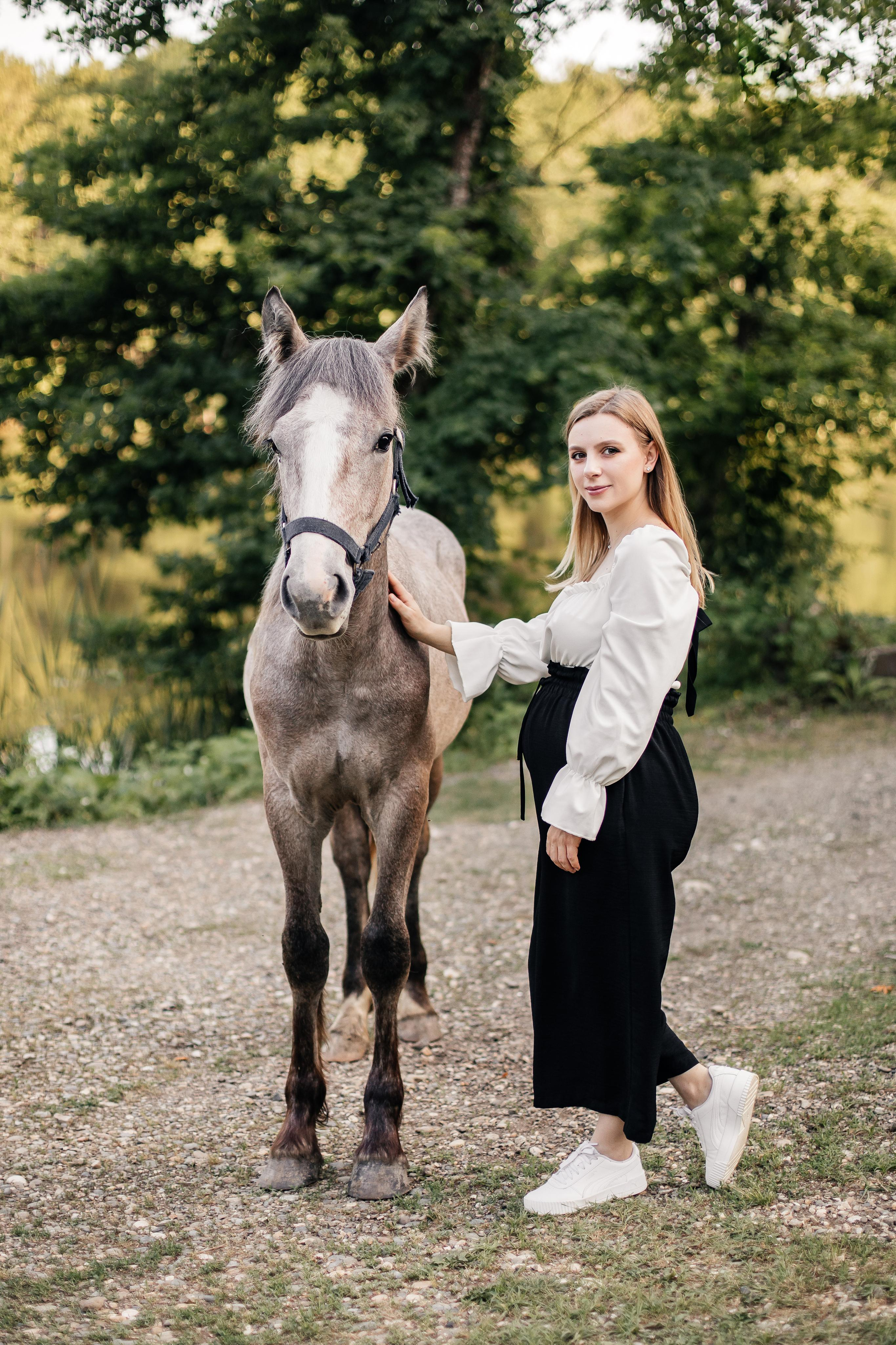 Юлия в ожидании. Фотограф Маргарита Никишина