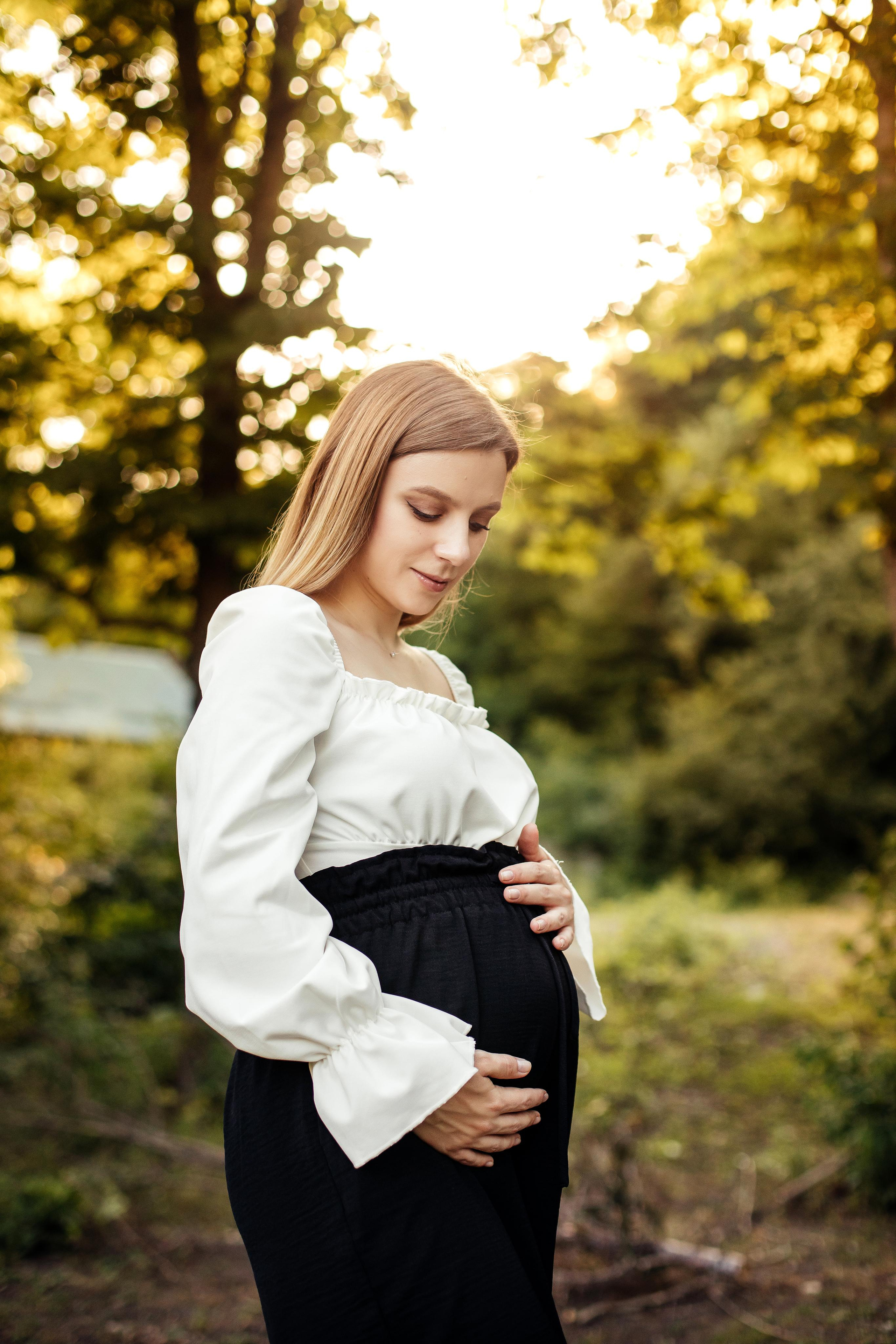 Юлия в ожидании. Фотограф Маргарита Никишина