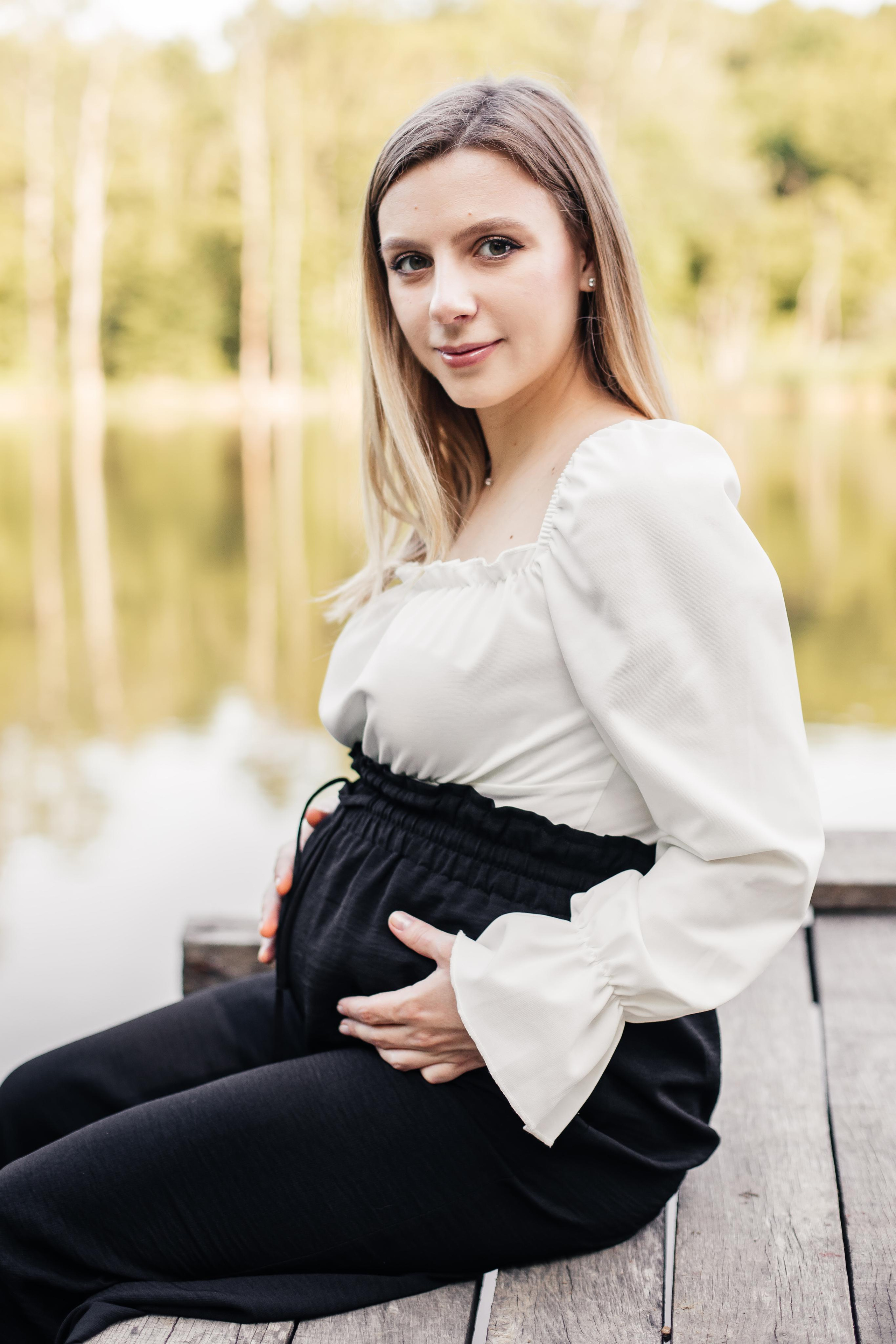 Юлия в ожидании. Фотограф Маргарита Никишина