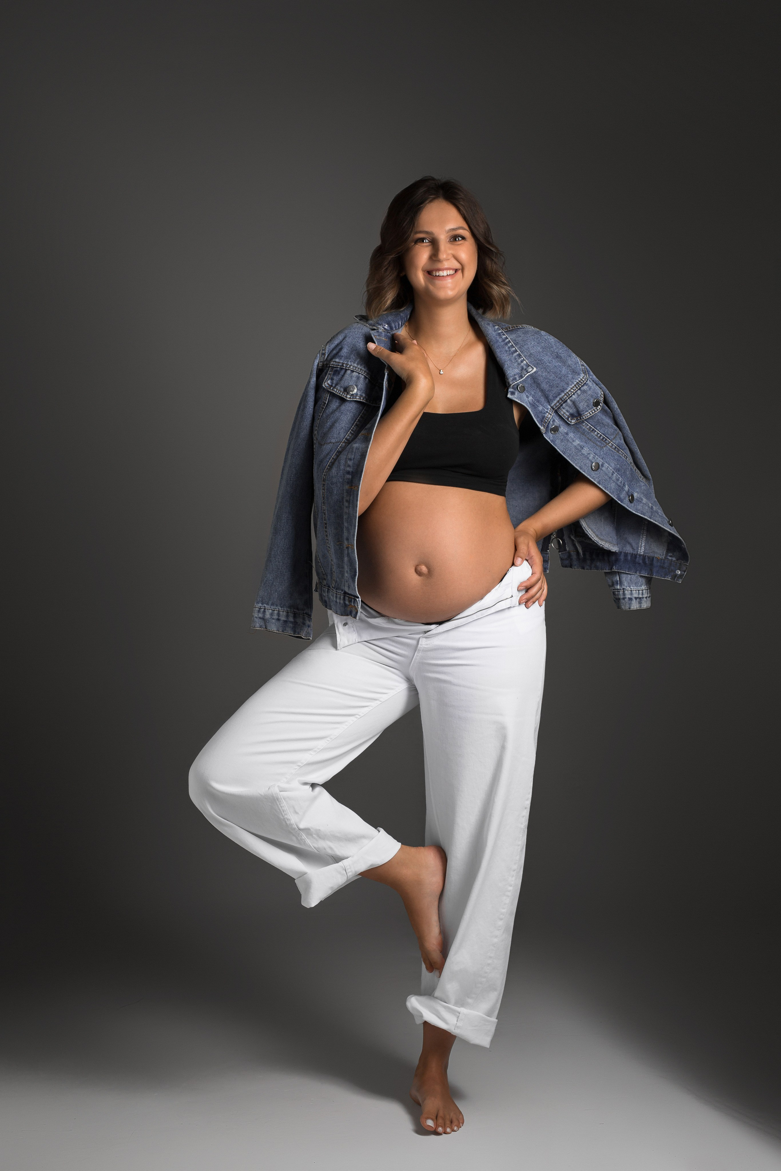 Съёмочный гардероб. Фотограф в стиле минимализм Тюмень