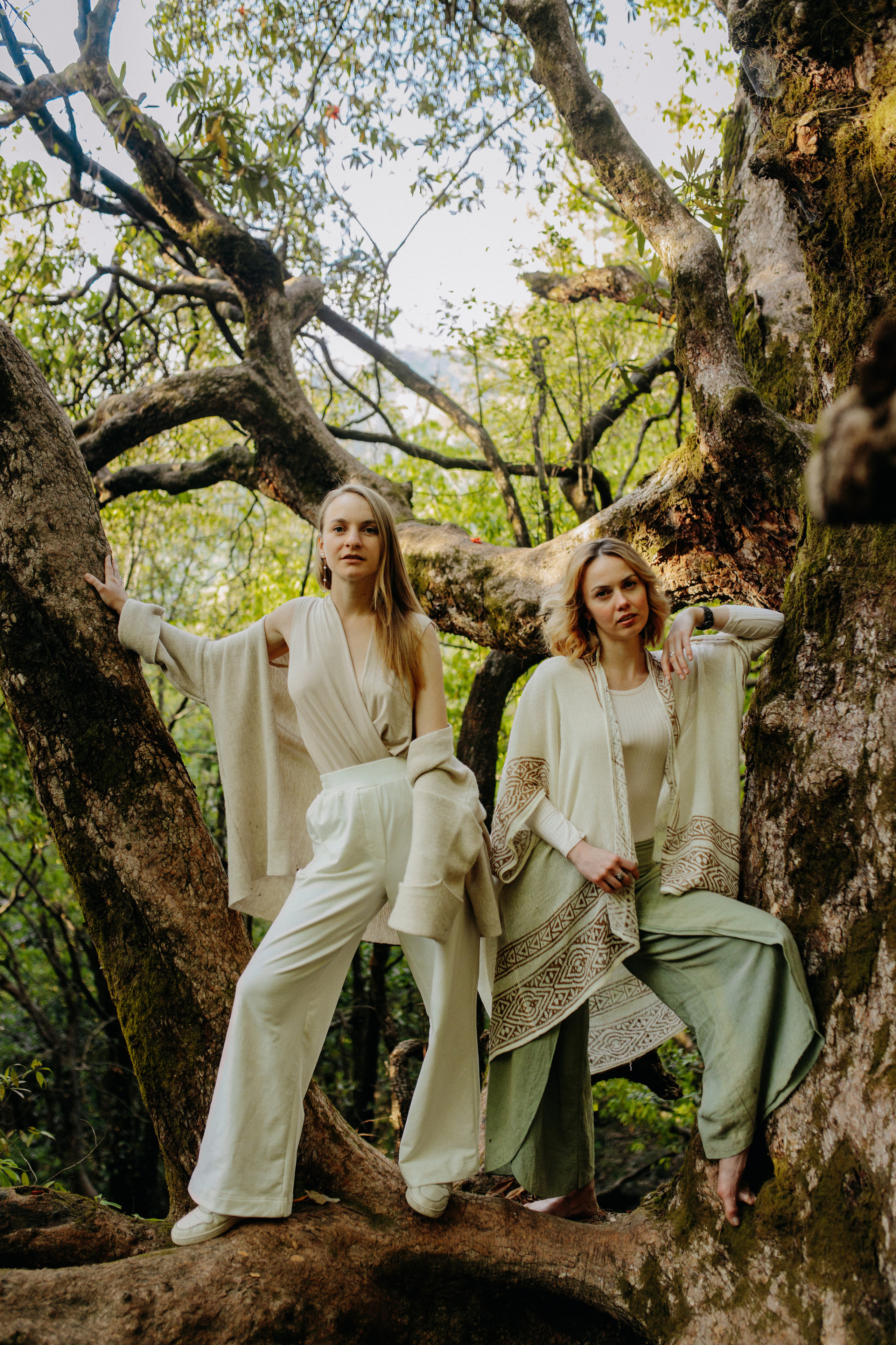 Прогулка к тибетским флагам с командой «Путь сердца» в Гималаях. Фотограф Ольхон/ Индия, Регина