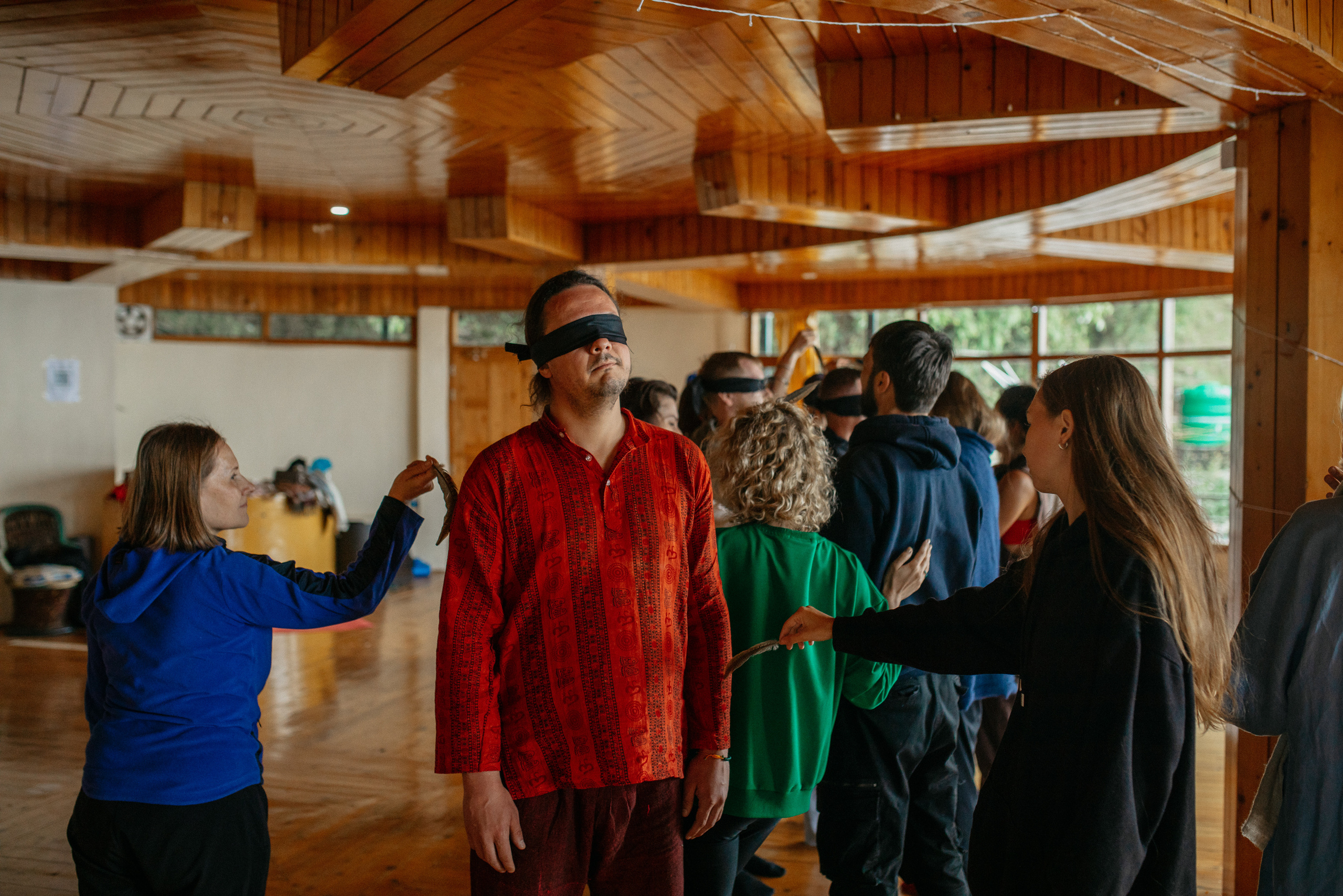 Женская практика от Лу, ретрит в Гималаях. Фотограф Ольхон/ Индия, Регина