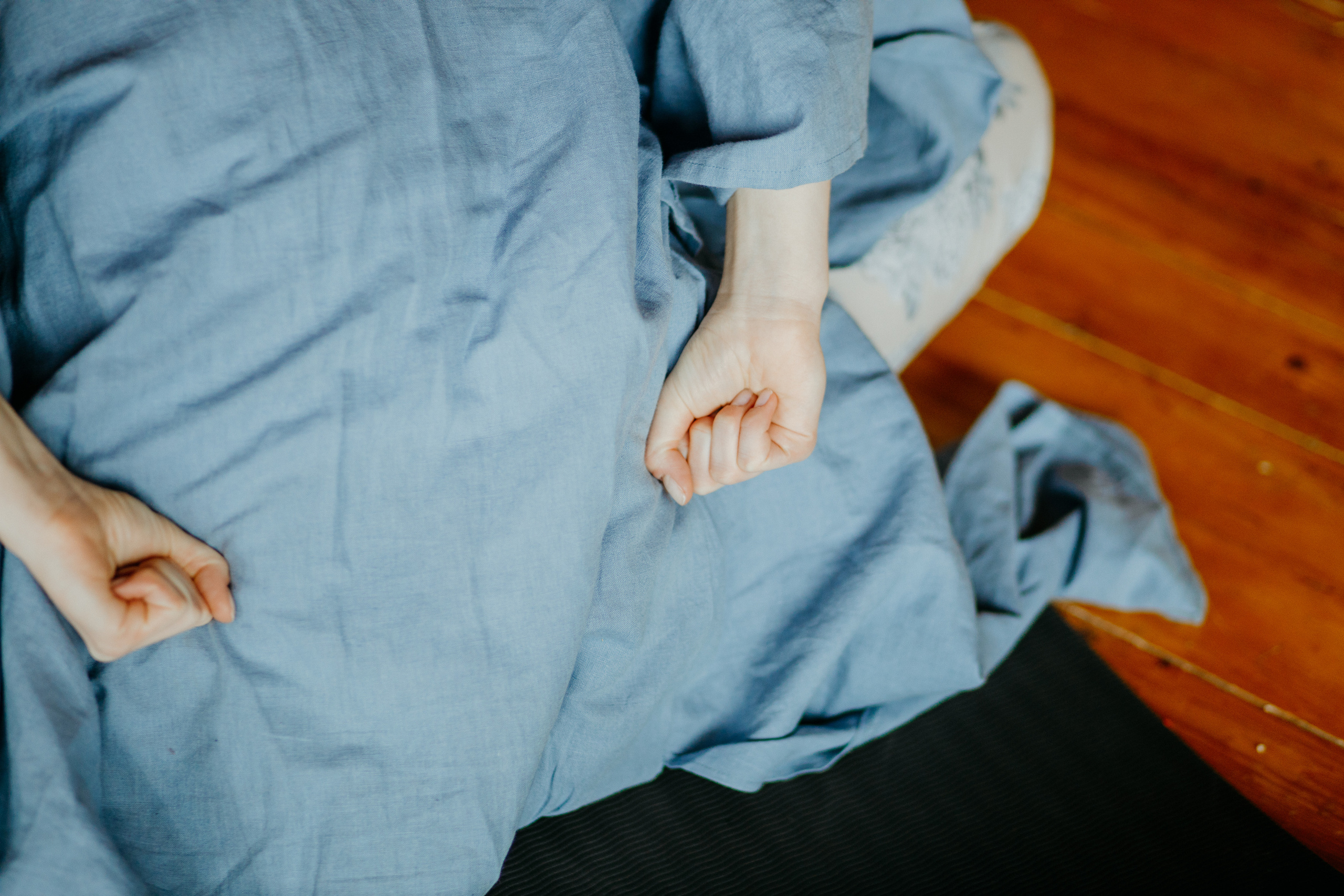 Женская практика от Лу, ретрит в Гималаях. Фотограф Ольхон/ Индия, Регина