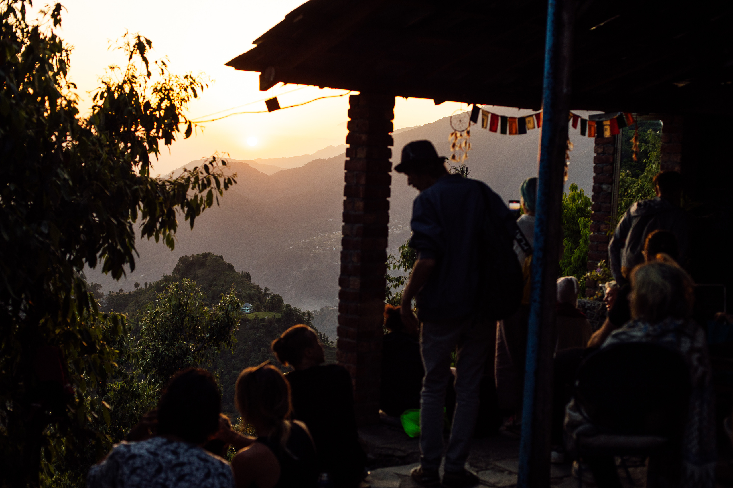 Прогулка к тибетским флагам с командой «Путь сердца» в Гималаях. Фотограф Ольхон/ Индия, Регина