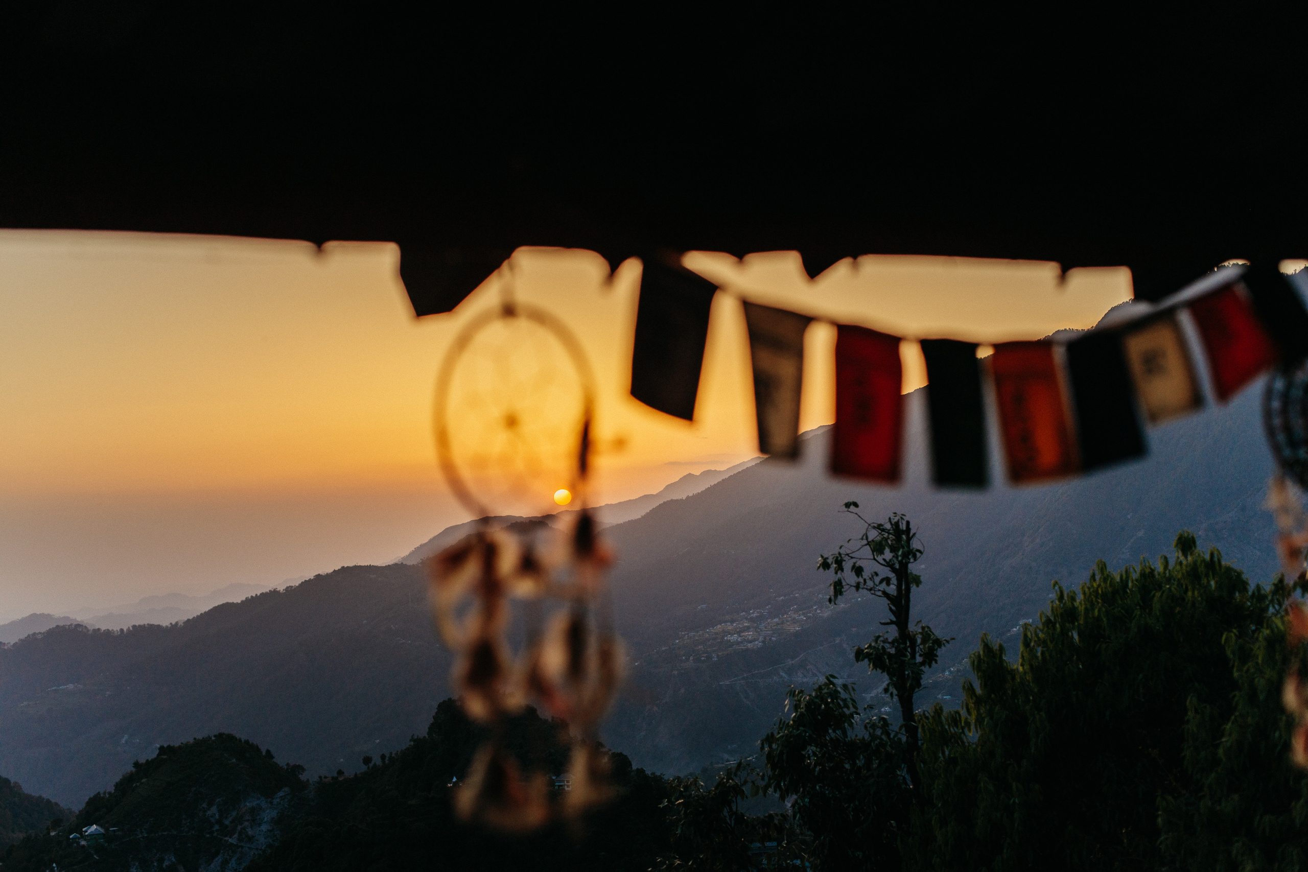 Прогулка к тибетским флагам с командой «Путь сердца» в Гималаях. Фотограф Ольхон/ Индия, Регина