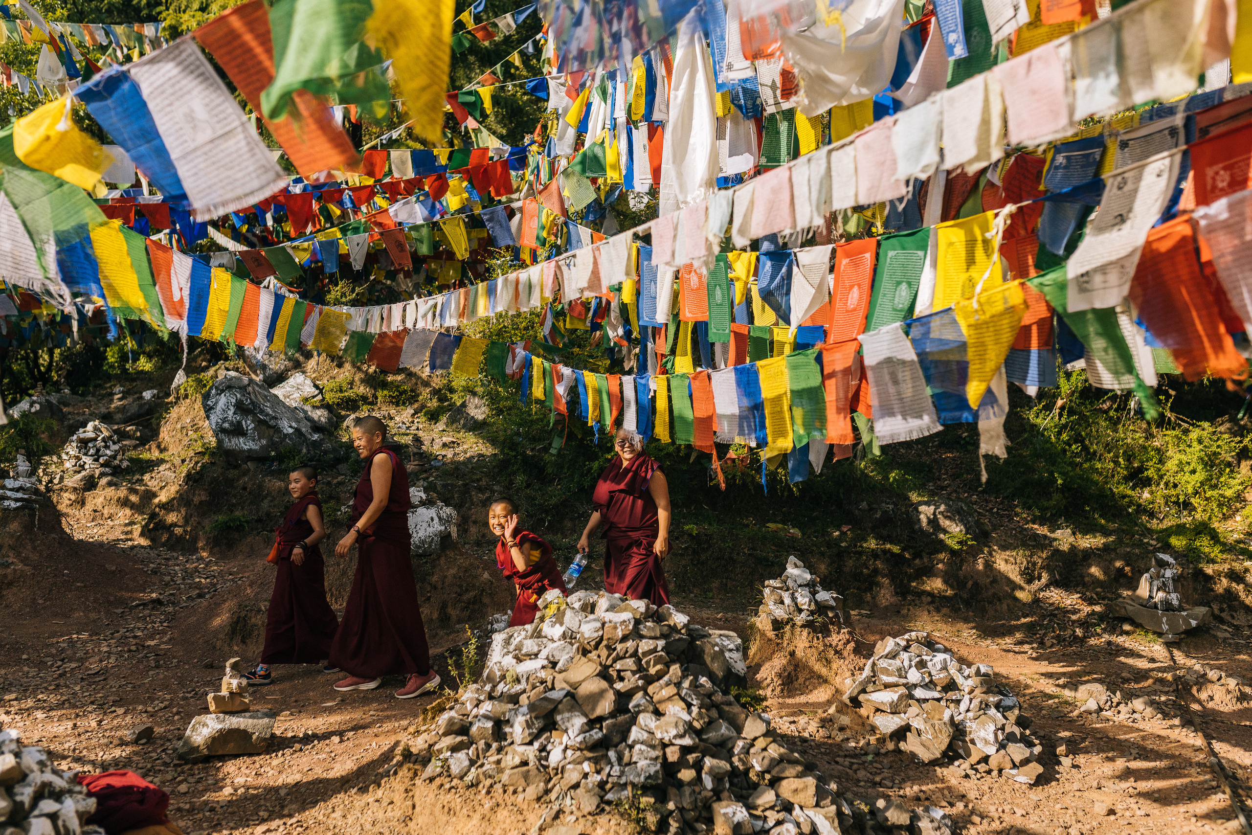Прогулка к тибетским флагам с командой «Путь сердца» в Гималаях. Фотограф Ольхон/ Индия, Регина