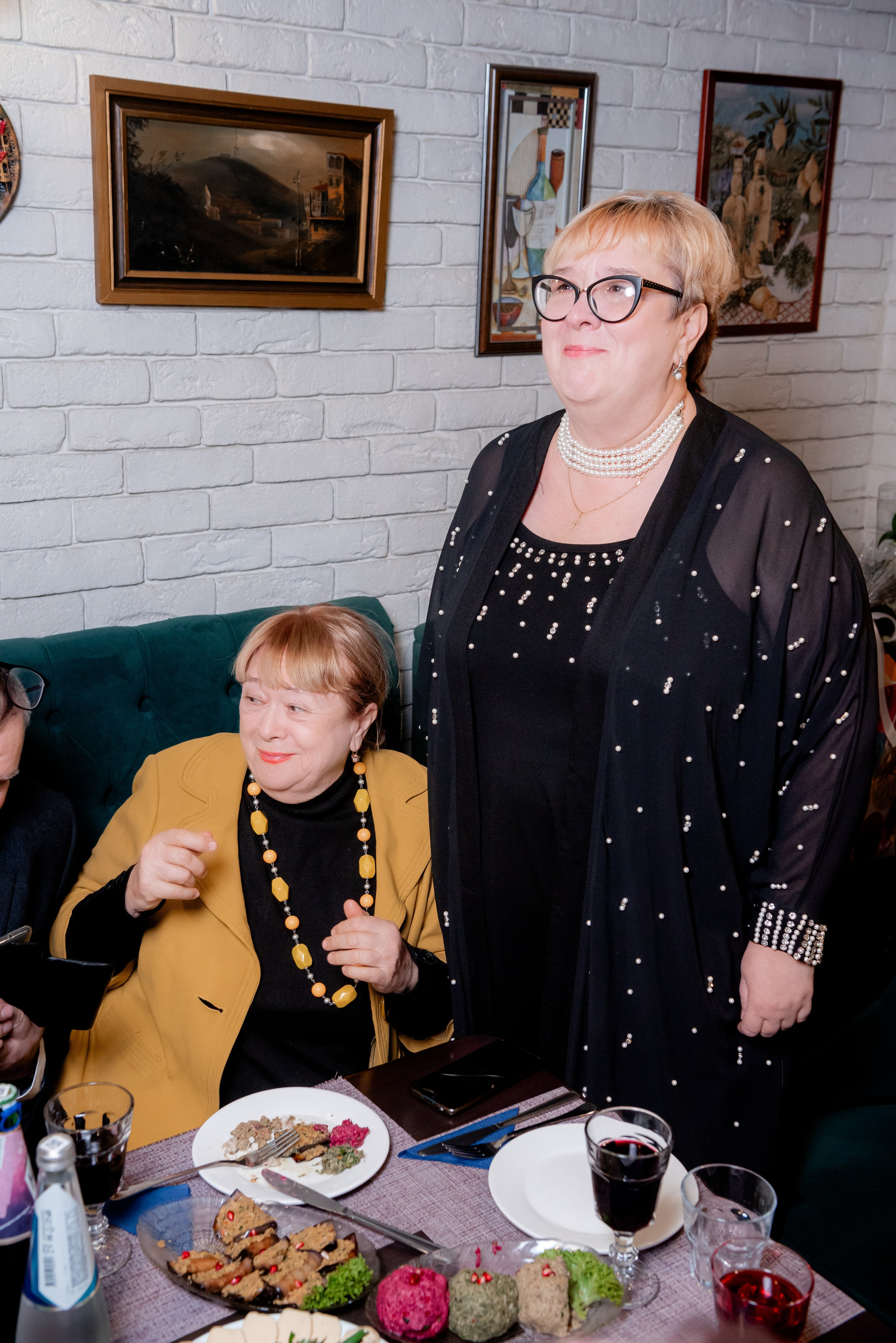 Ирина в кафе Тамада. Фотограф в Волгограде и Волжском Александр Горбань