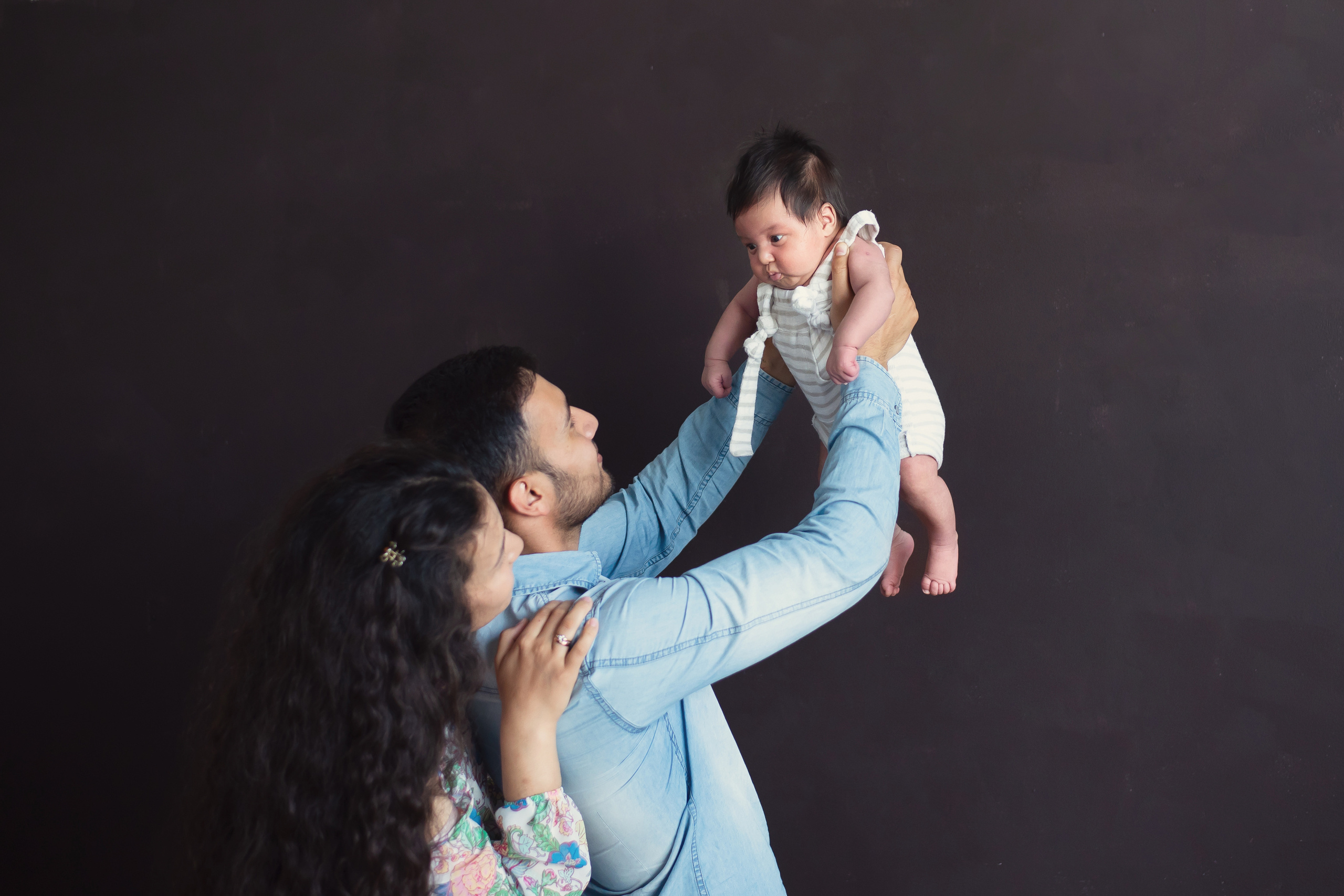 Семейная фотосессия, семейные фотографии, семейный фотограф. Фотограф новорожденных , семейный и  детский фотограф в Пскове Иванова