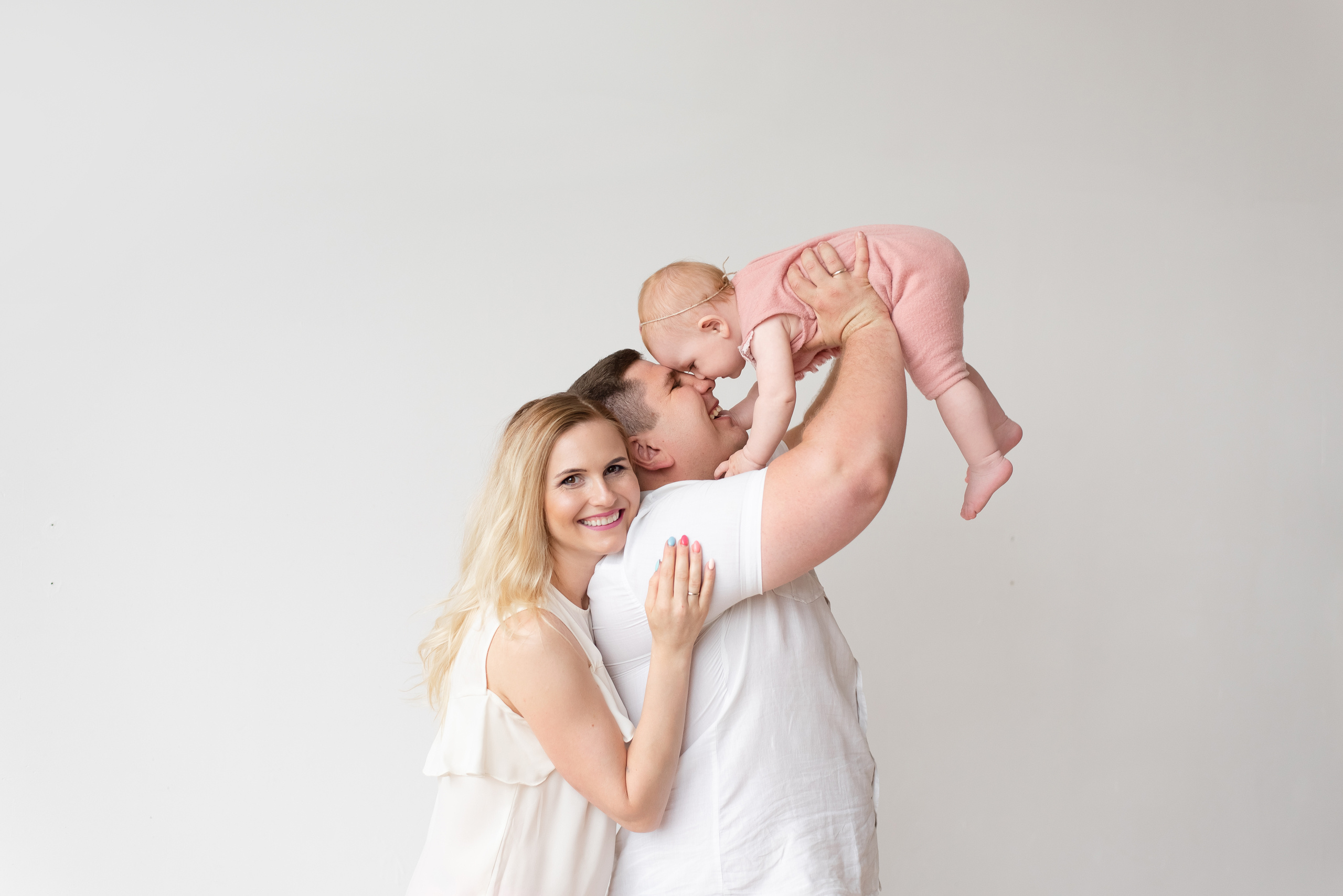 Семейная фотосессия, семейные фотографии, семейный фотограф. Фотограф новорожденных , семейный и  детский фотограф в Пскове Иванова