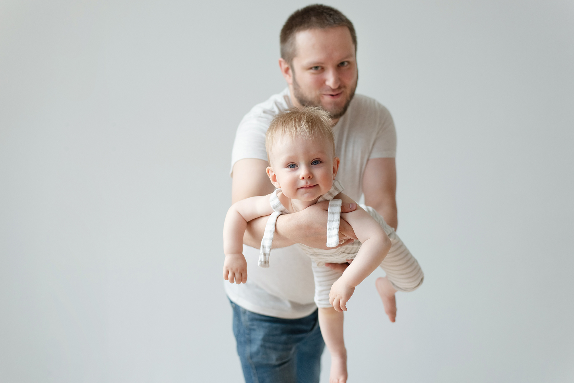 Семейная фотосессия, семейные фотографии, семейный фотограф. Фотограф новорожденных , семейный и  детский фотограф в Пскове Иванова