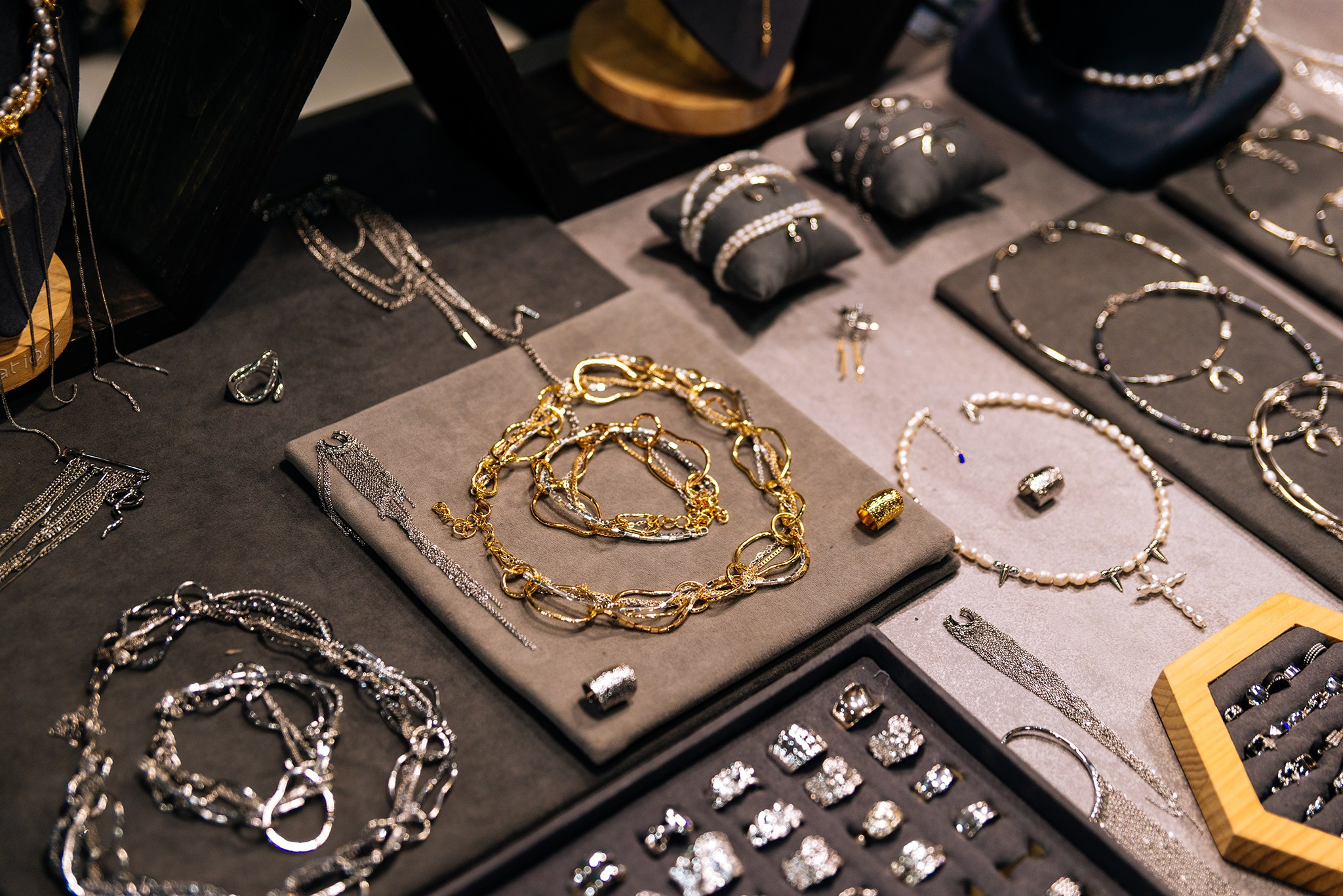 Интеллигентная барахолка. Май 25. Репортажный фотограф в Санкт-Петербурге Анастасия Клёпова