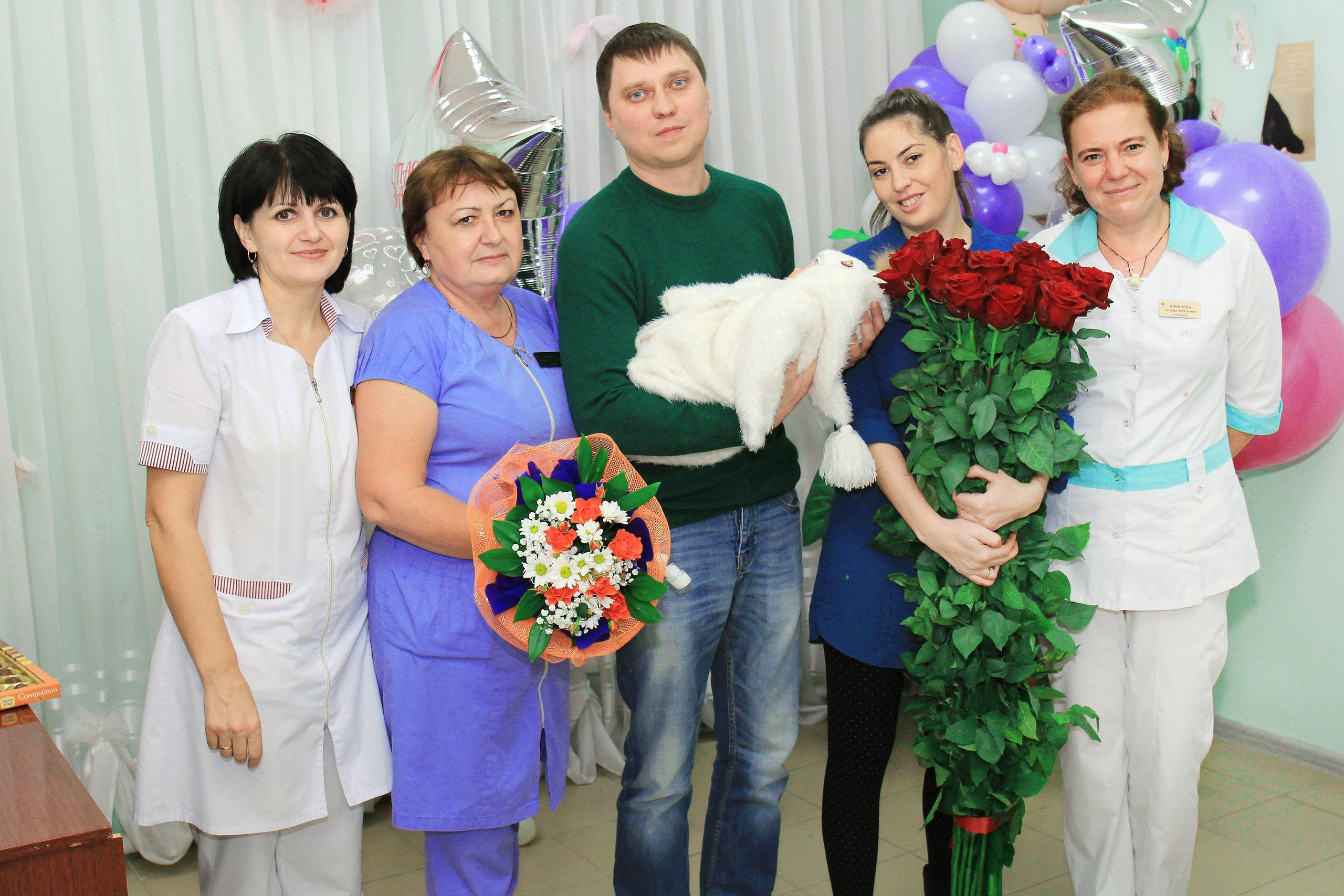 Выписка из роддома. Игорь Варава свадебный фотограф видеограф Белая Глина Краснодар