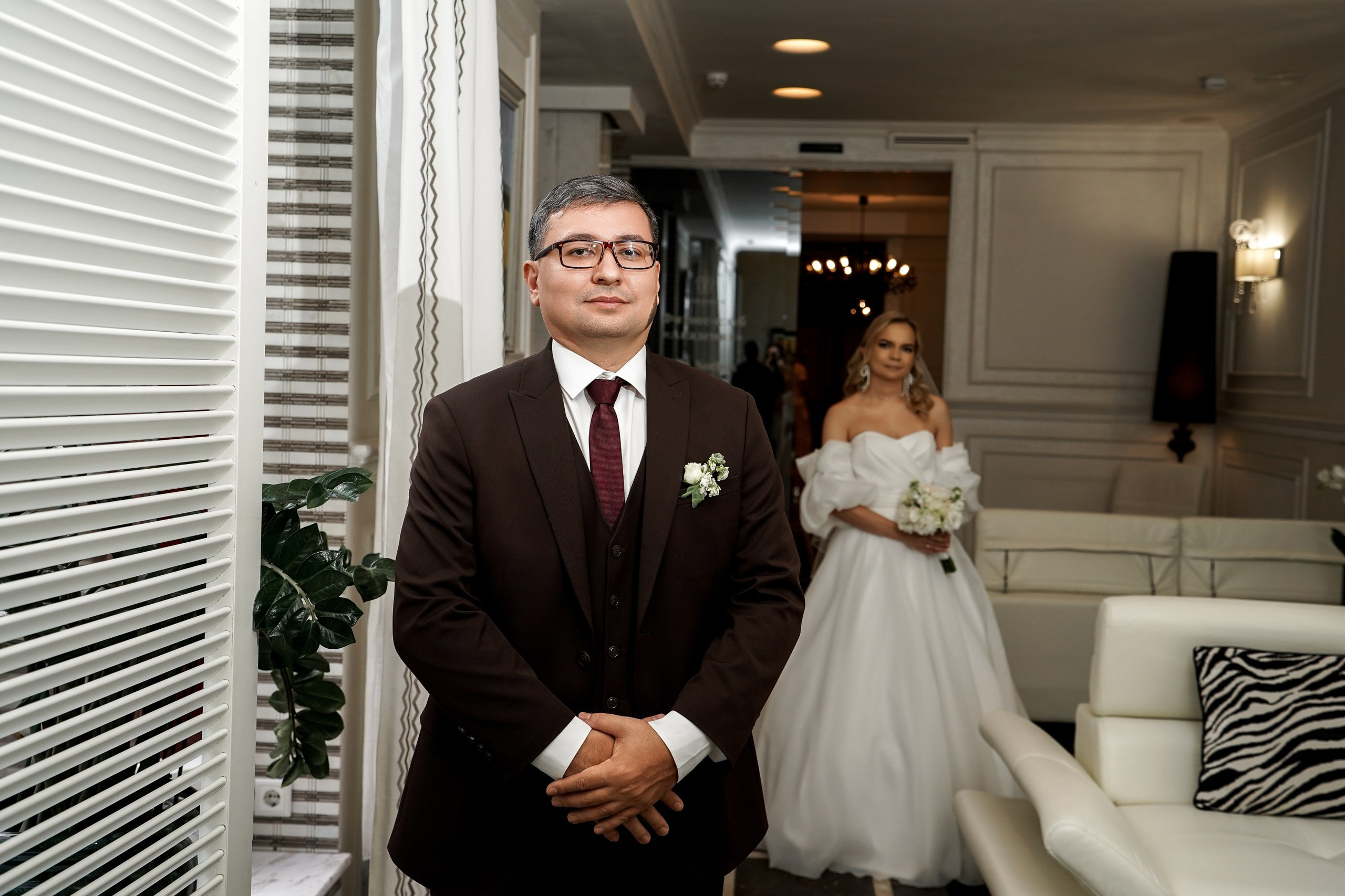 Свадебная фотосессия «4 часа». Отель Резиденция в Ростове-на-Дону. Кадры молодоженов на природе. Фотосессия банкета 1 час. Свадебный фотограф в Ростове-на-Дону. Таинство Крещения и Венчания, семейные фотосессии. Алёна Чёботова