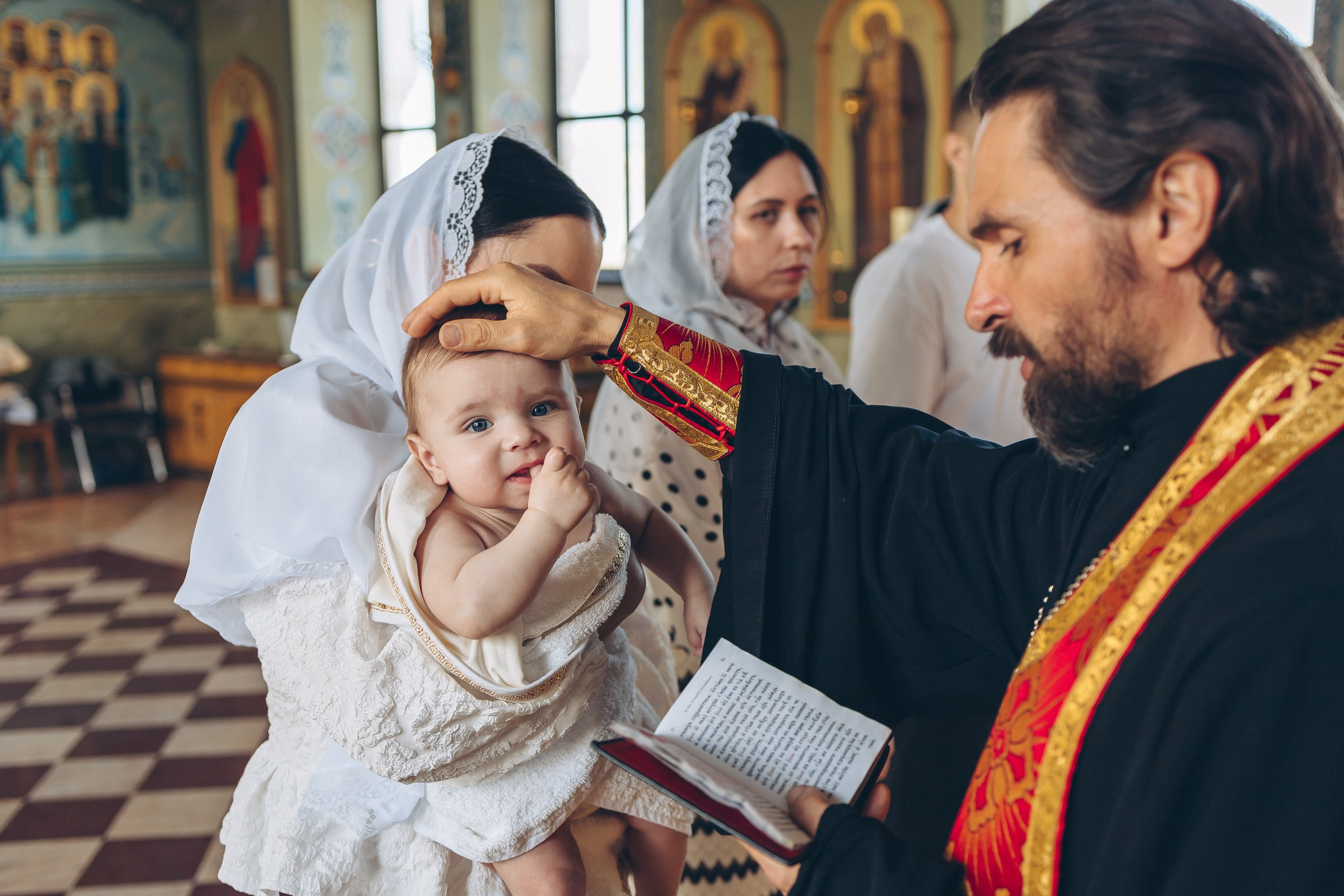Крещение Тимофея. Семейный фотограф в Волгодонске Краченцева Анна