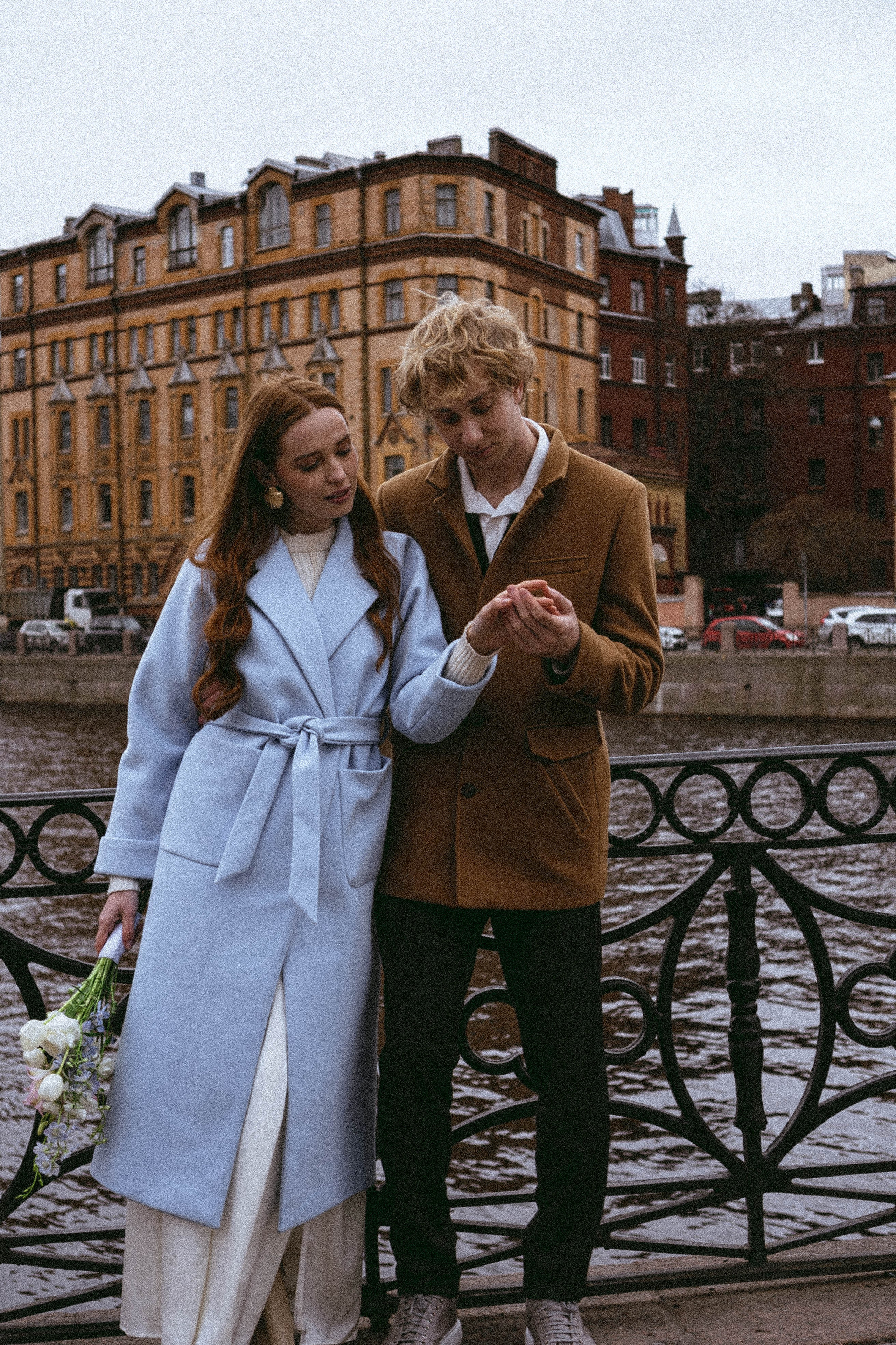 СВАДЕБНАЯ СЬЕМКА В ОТЕЛЕ. СБОРЫ ЖЕНИХА И НЕВЕСТЫ И ТАКЖЕ ТОР И ПОДГОТОВКА К ПРОГУЛКЕ И ПРОГУЛКА ПО ПЕТРОГРАДКЕ. Профессиональный фотограф, Санкт-Петербург — Виктория Богомолова