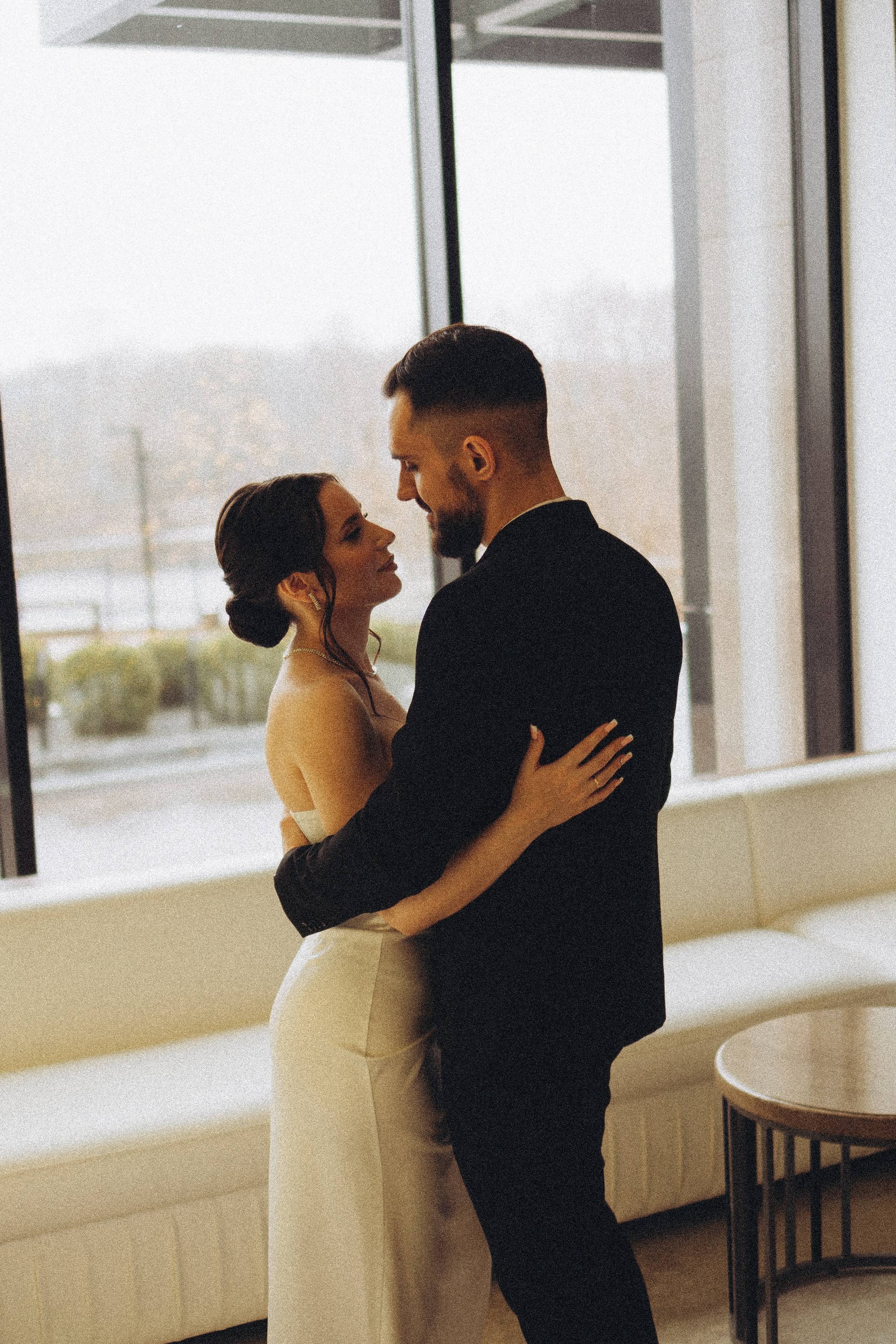 СВАДЕБНАЯ СЬЕМКА СБОРОВ ЖЕНИХА И НЕВЕСТЫ В ОТЕЛЕ И ТАКЖЕ ФОТОСЕССИИЯ В ОТЕЛЕЕ МЕГАПОЛИС БРЯНСК. Профессиональный фотограф, Санкт-Петербург — Виктория Богомолова